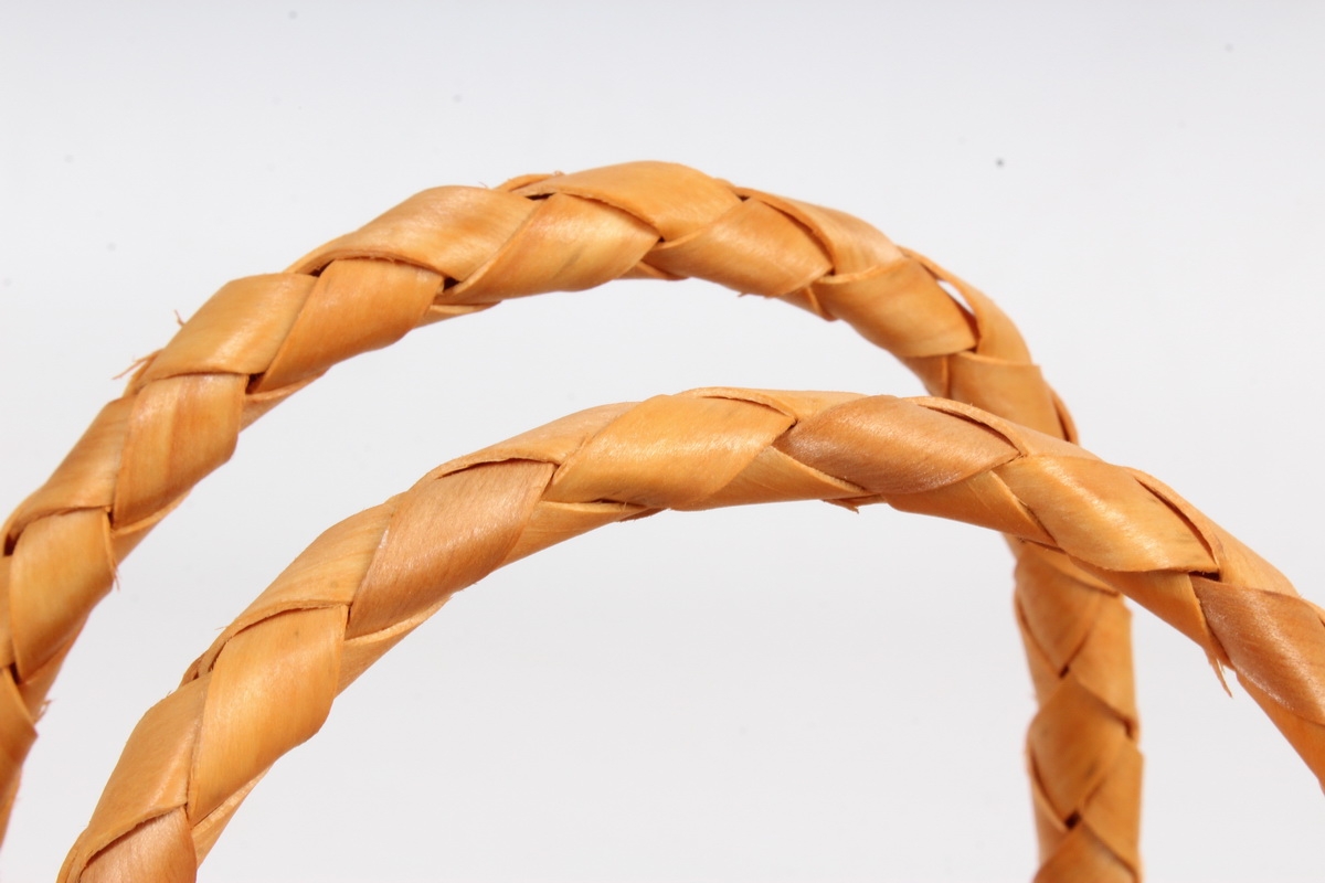 Корзина из бересты две ручки овальная 17x13 h=9.5/23.5cm Св.коричневый 4935 Н