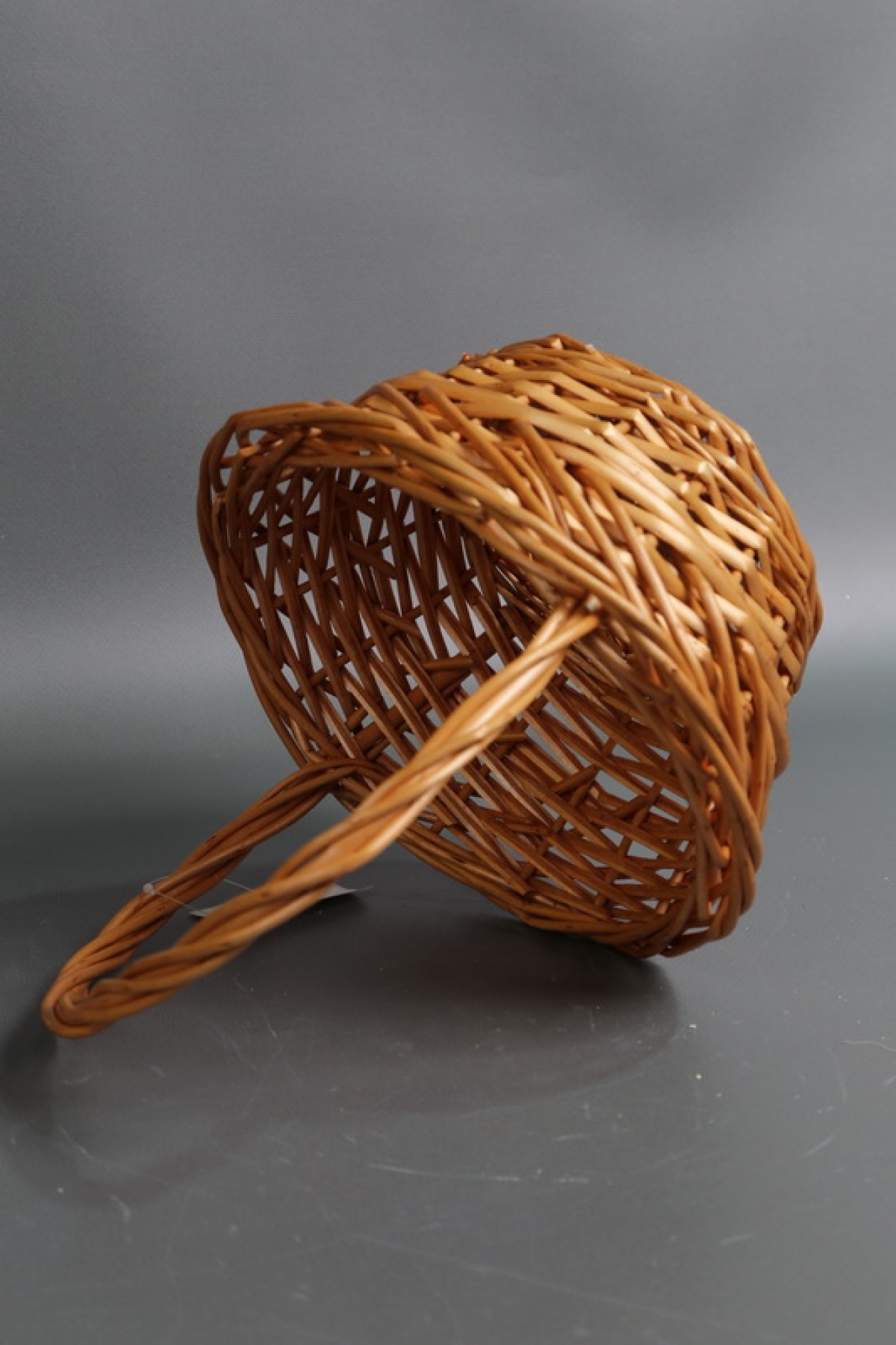 Корзина одиночная плетеная 1шт  (ива), D22 H11/HH25 натуральный 993