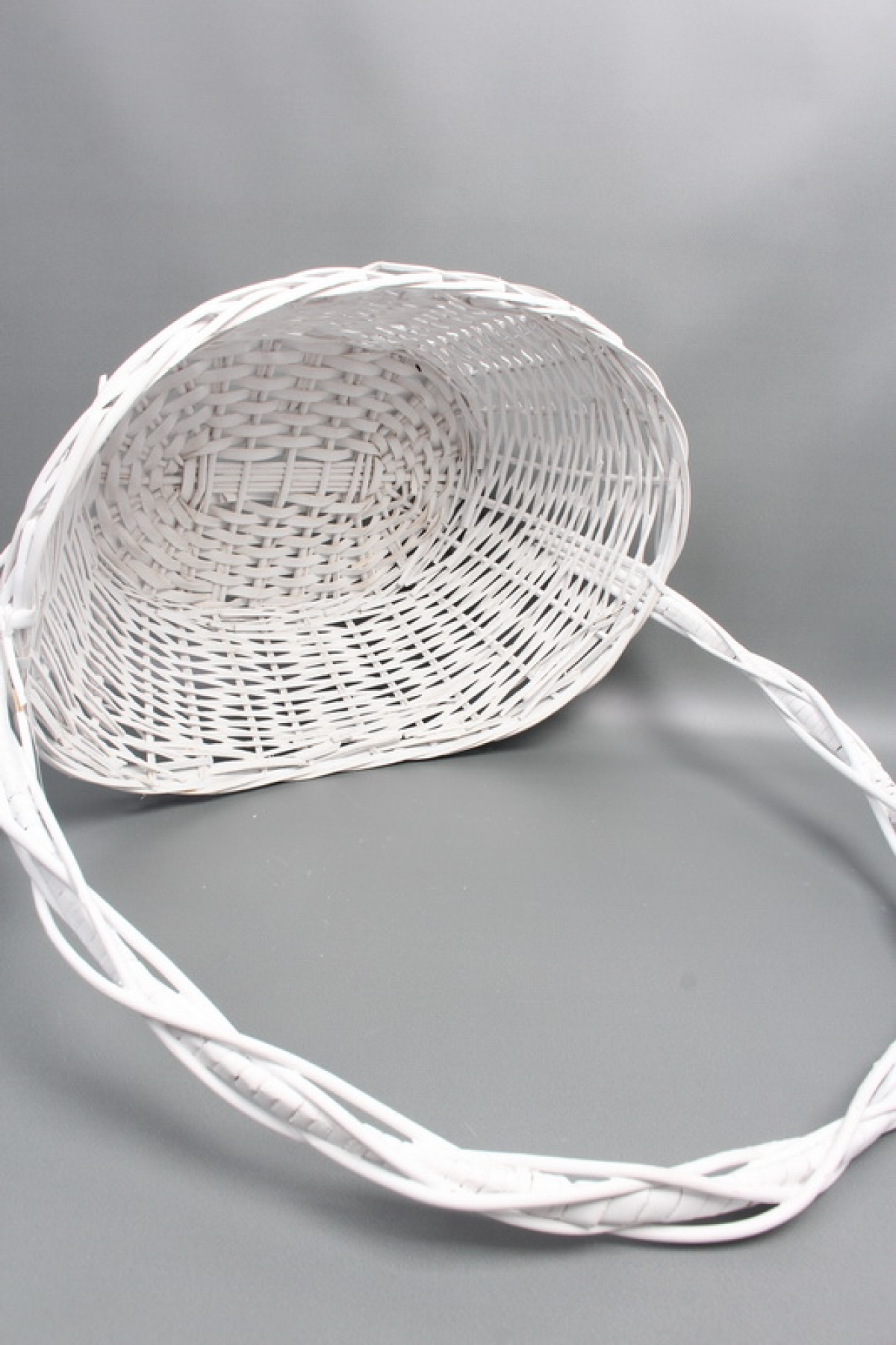 Корзина плетеная (ива), D50*35 H20 HH58 B31*21, 1 шт., белый  8064М