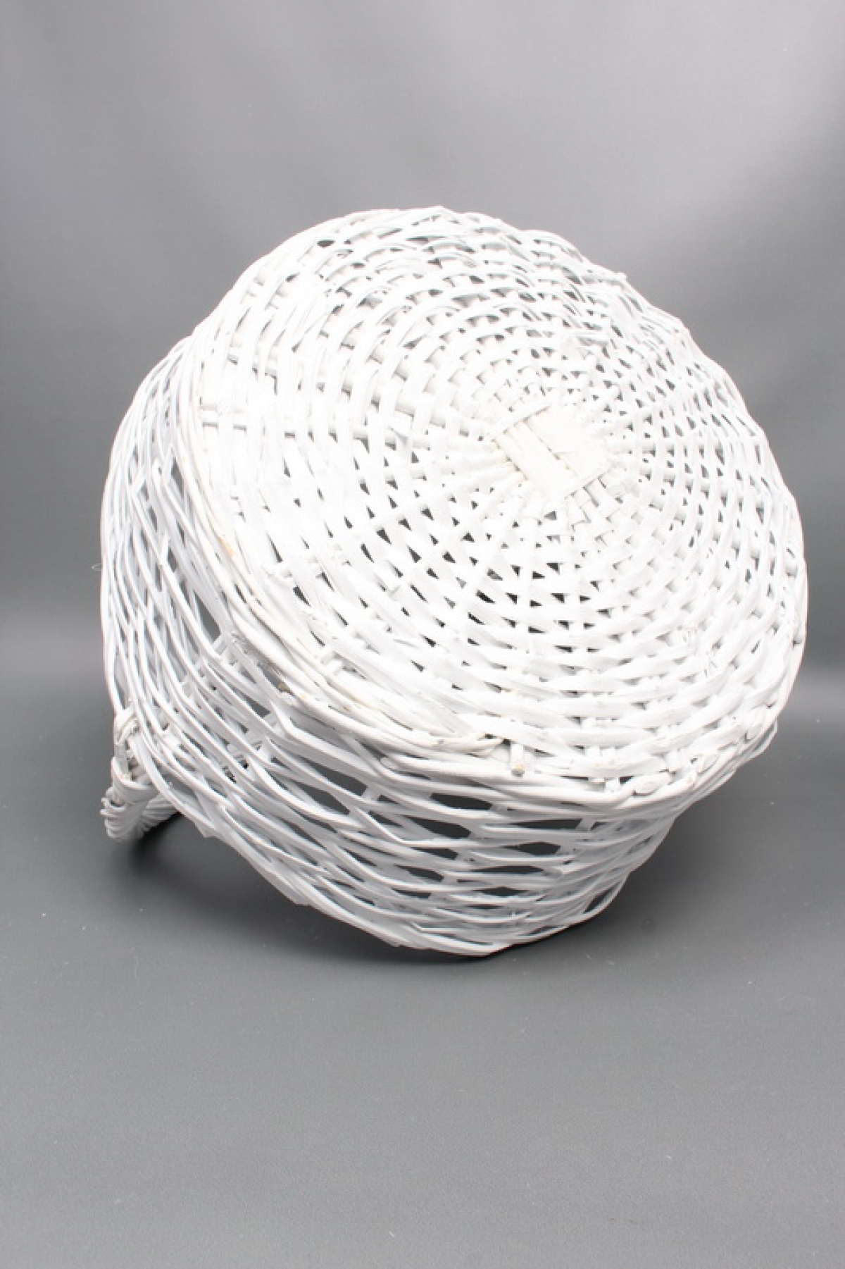 Корзина плетеная (ива) D45*H17*TH45, 1 шт., белый  9950М