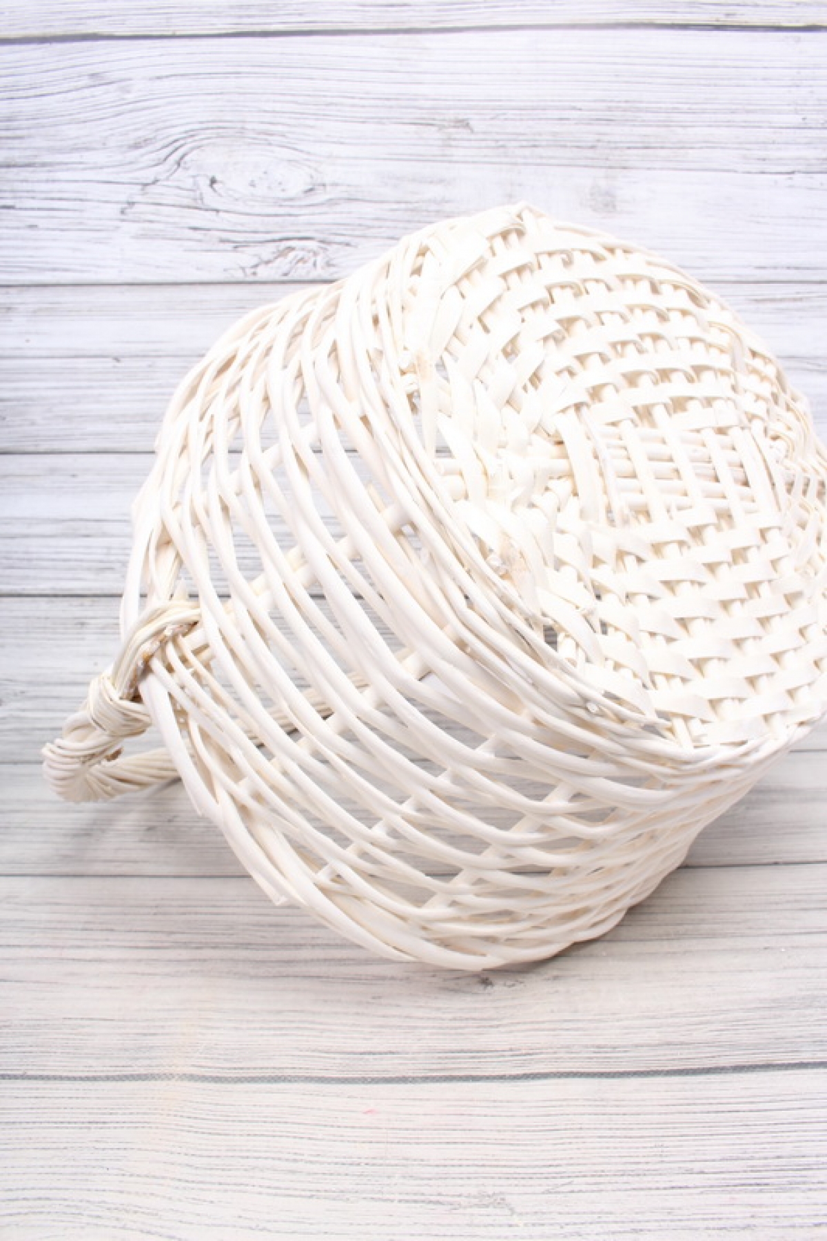 Корзина плетеная одиночная (ива), Овал  44*37*16*40CM,    белый 3150М