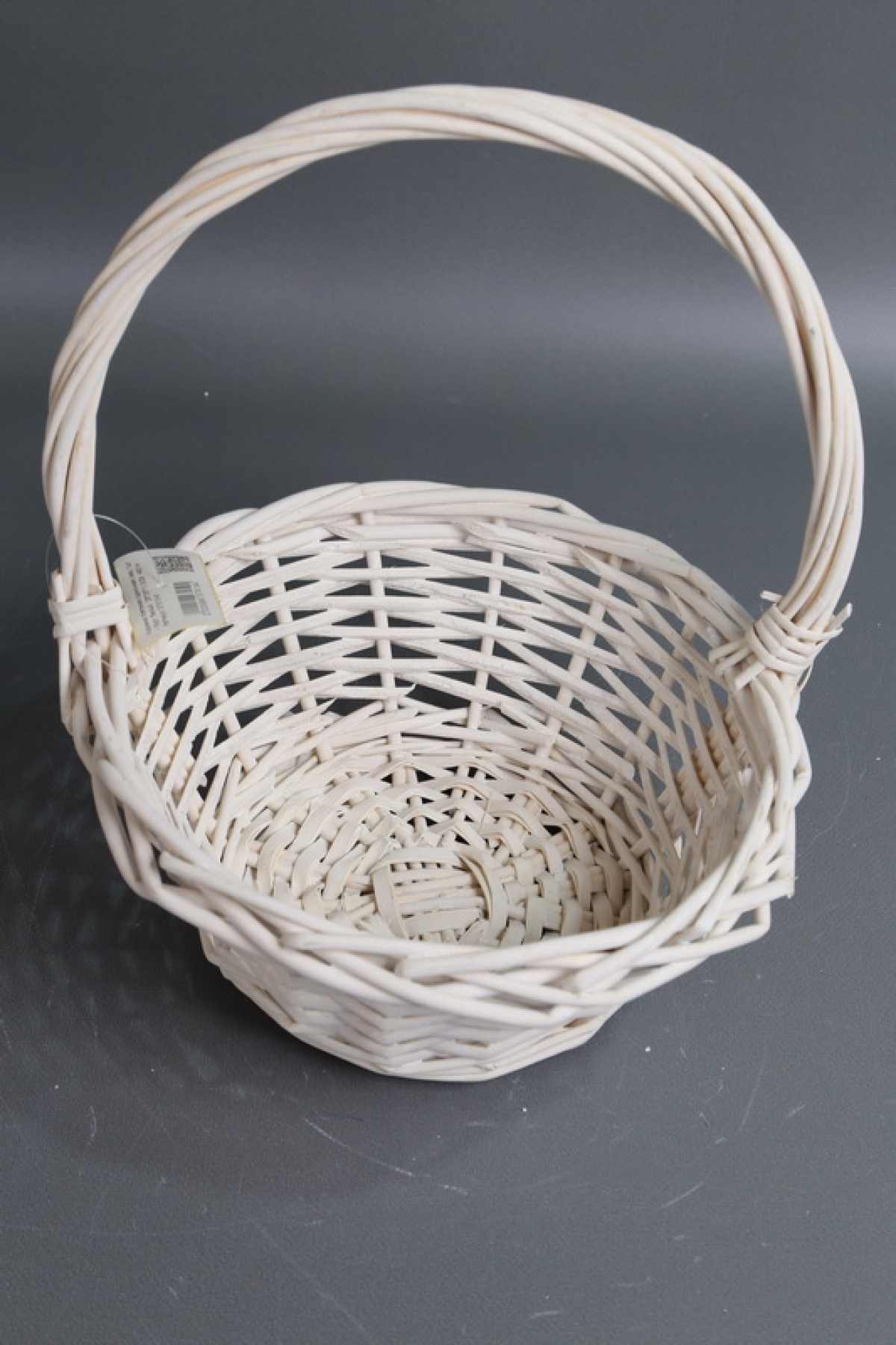 Корзина плетеная одиночная (ива) 1шт - Круг  белый   26*26*11,5/29  4681Н