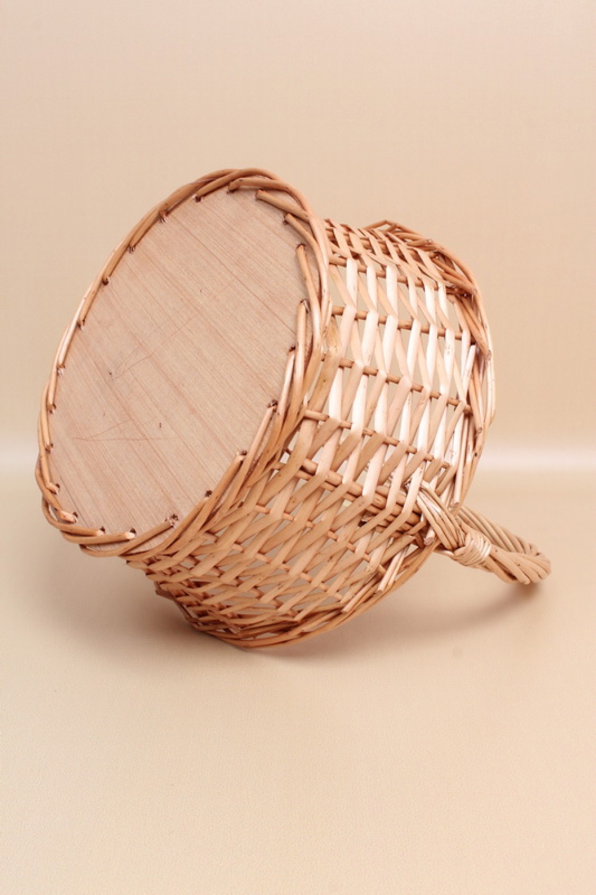 Корзина плетеная одиночная 1шт (ива),  22*22*11*28CM,   медовый 1021М