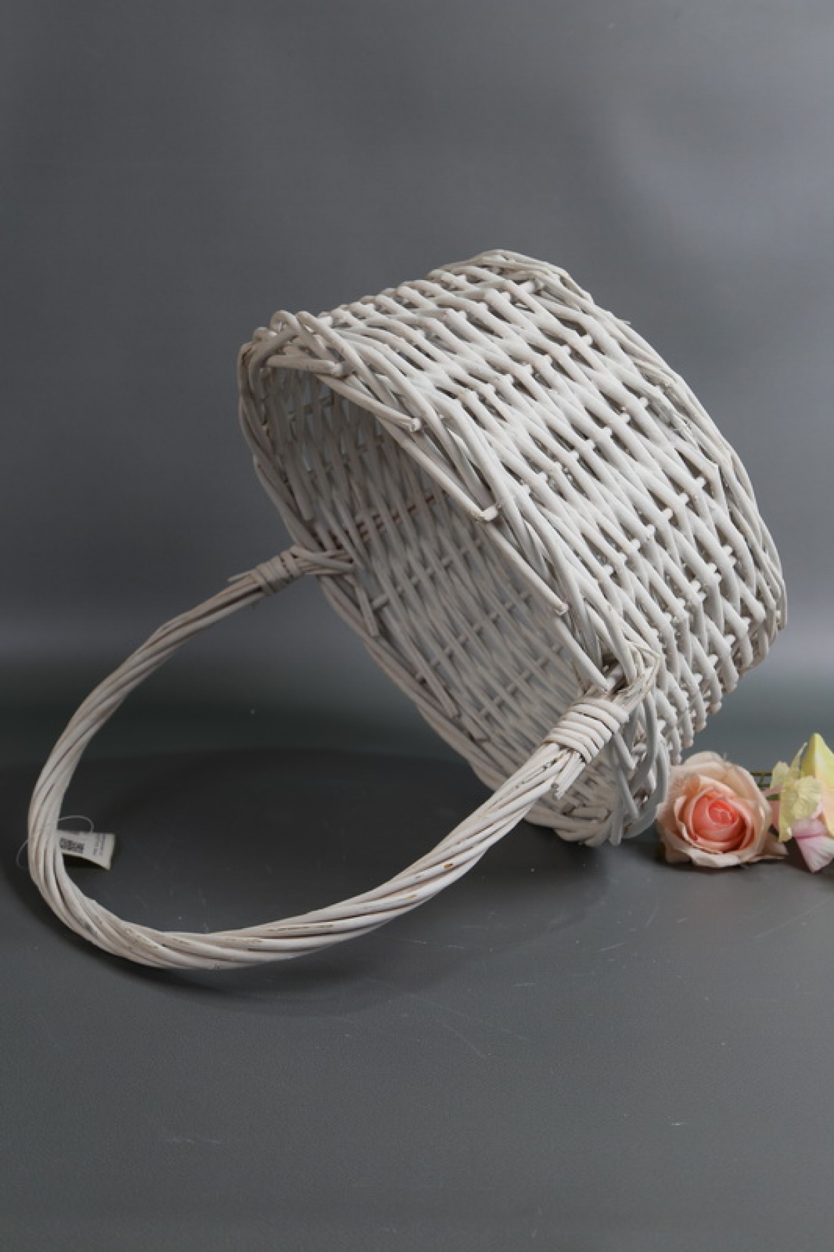 Корзина плетеная одиночная 1шт  (ива): D33 H15 BD27 HH36,  белый 7271М