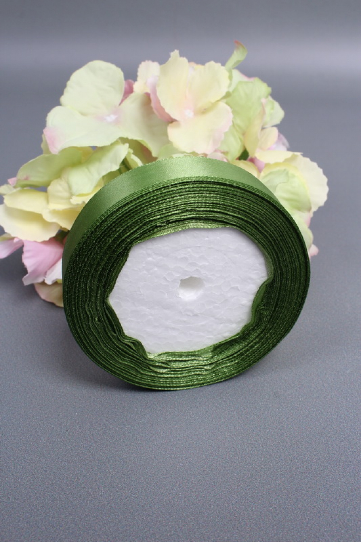 Лента атлас 2см х 25ярд аспарагус  2345Н