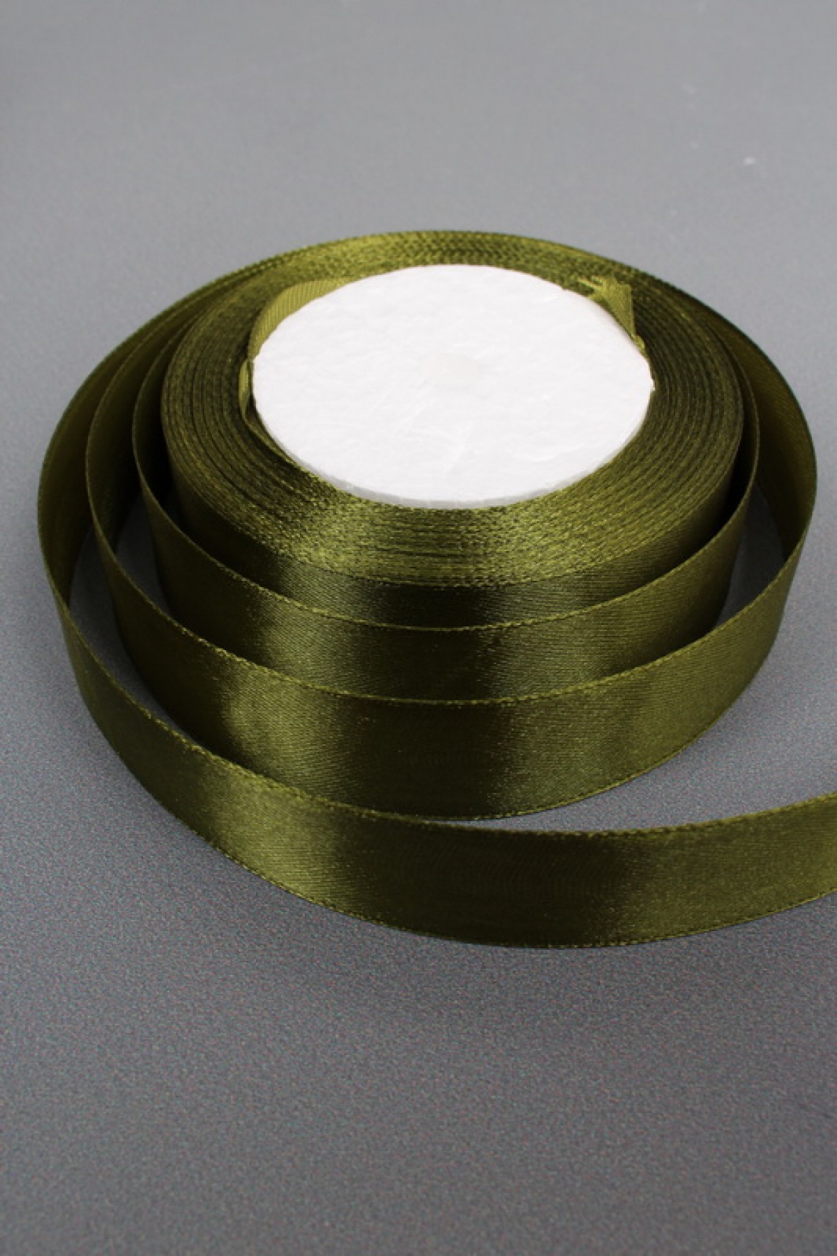 Лента атлас 2,5см х 25ярд темно-оливковый  2796Н