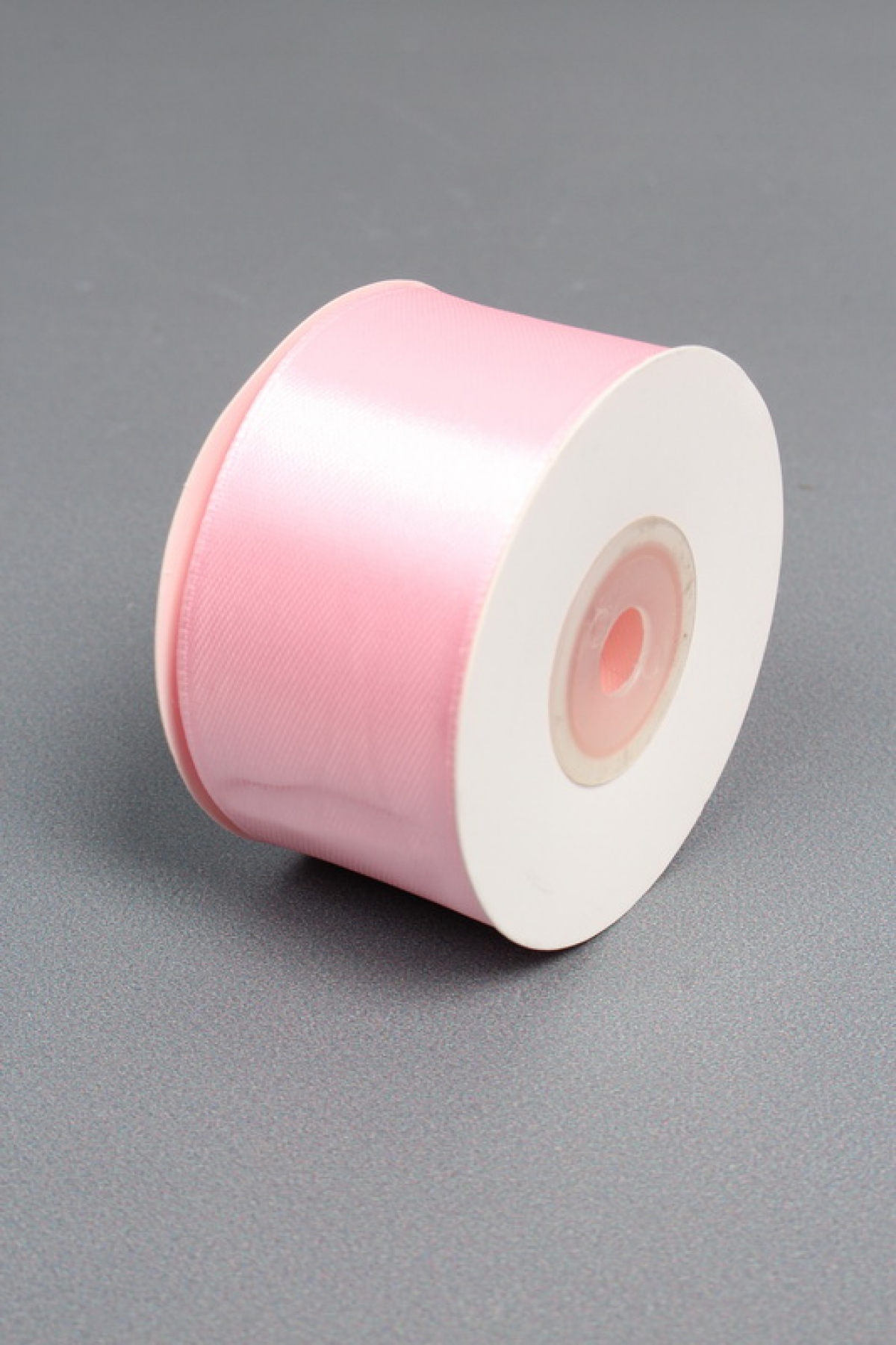 Лента атласная, на картонн.катушке, односторонняя, 38 мм х 25 ярд, пудрово-розов 1436М