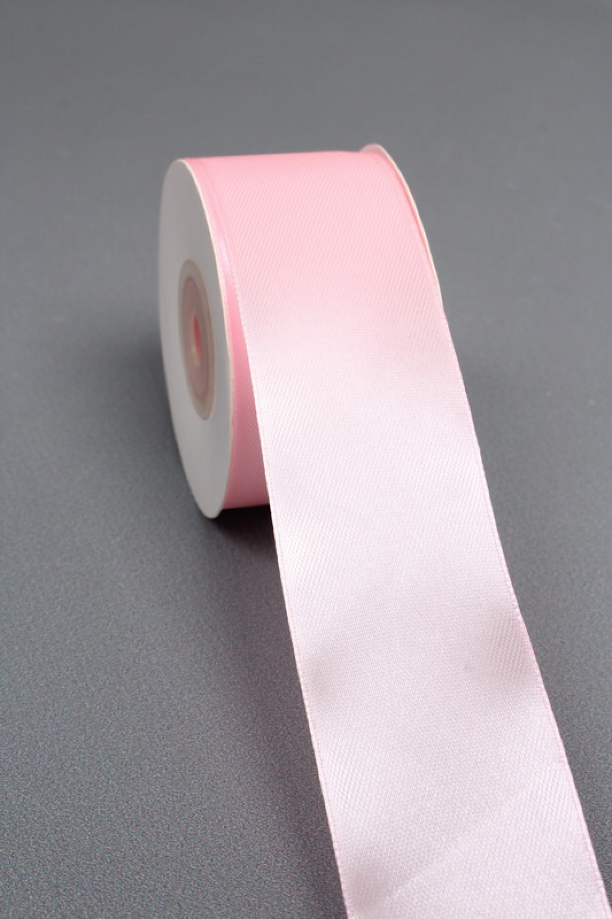 Лента атласная, на картонн.катушке, односторонняя, 38 мм х 25 ярд, пудрово-розов 1436М
