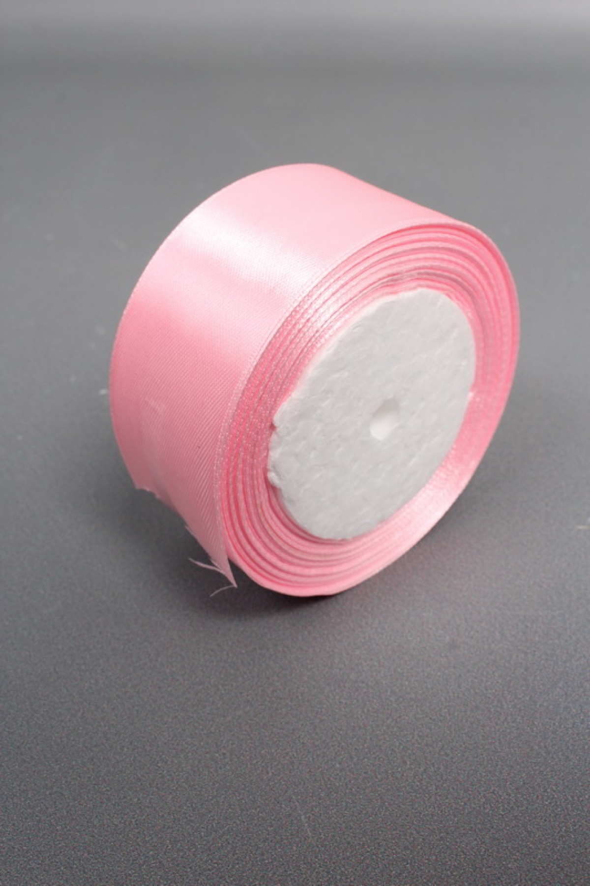 Лента атласная, на пене, односторонняя, 38 мм х 25 ярд, пудрово-розовый  0521М