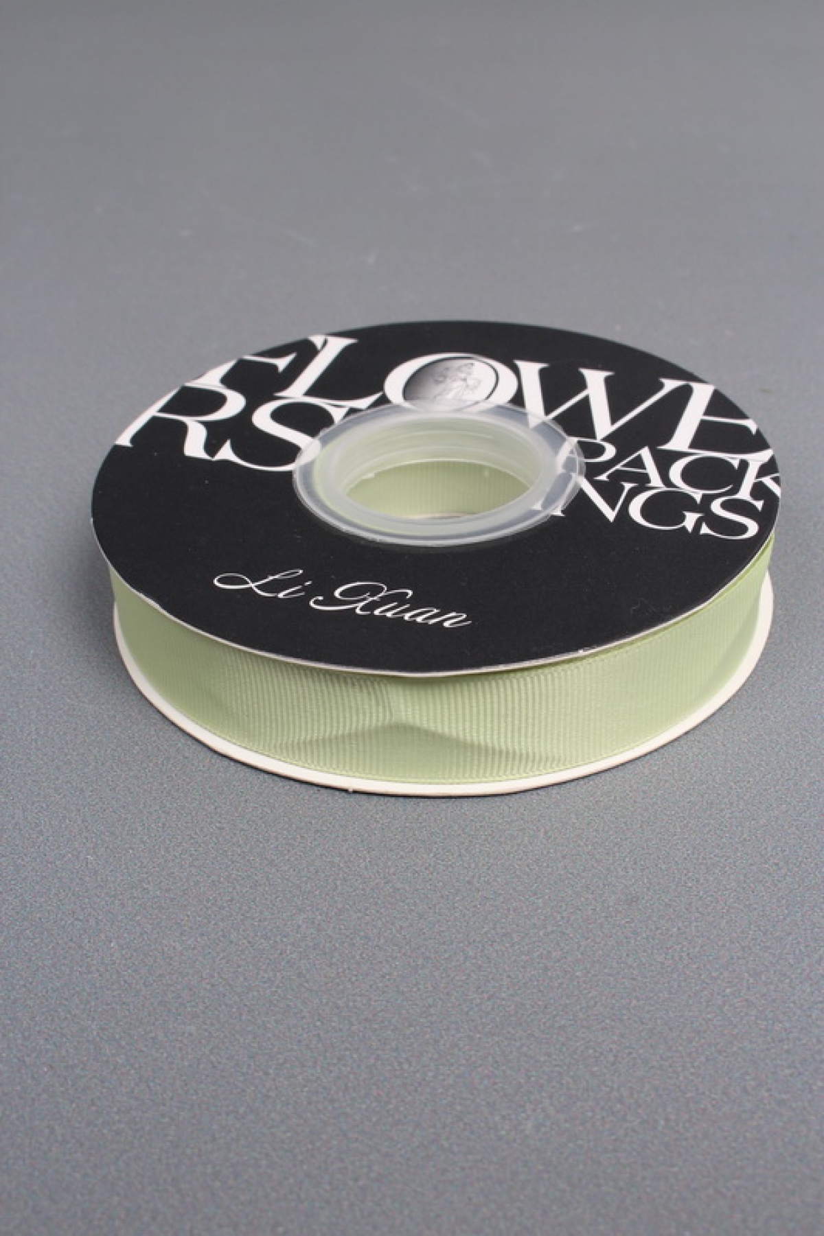 Лента атласная полиэстер 2 см*35 ярдов, пастельно-зеленый 0487М