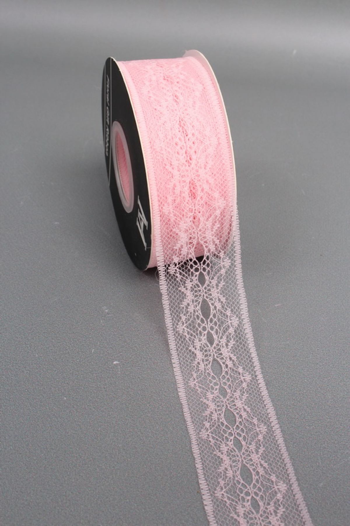 Лента декоративная "Кружево", полиэстер, 40 мм х 25 ярд., розовый 2352М