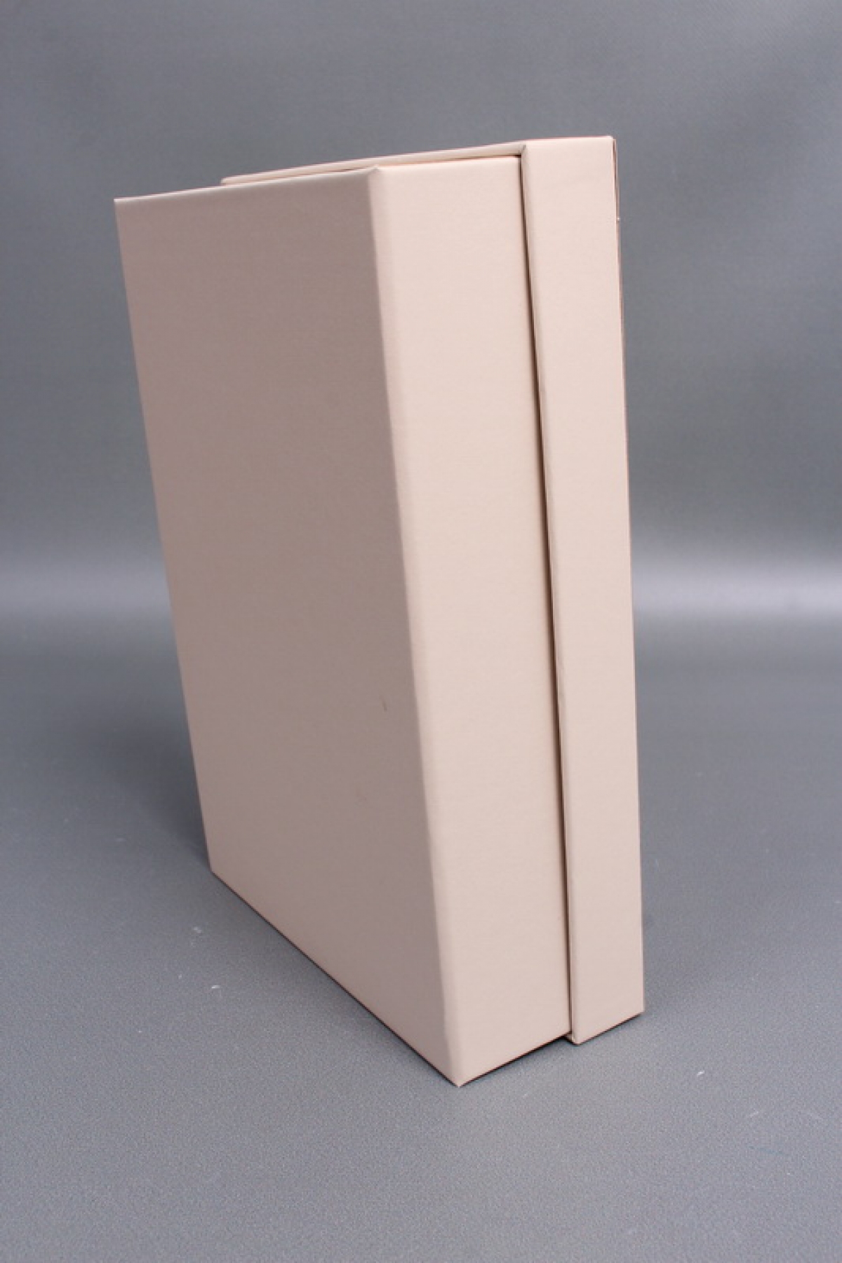 Набор коробок подарочных из 3шт - 33,5*25*11,5, 29*21*9, 24,5*17*6,5 см, молочный 7447М