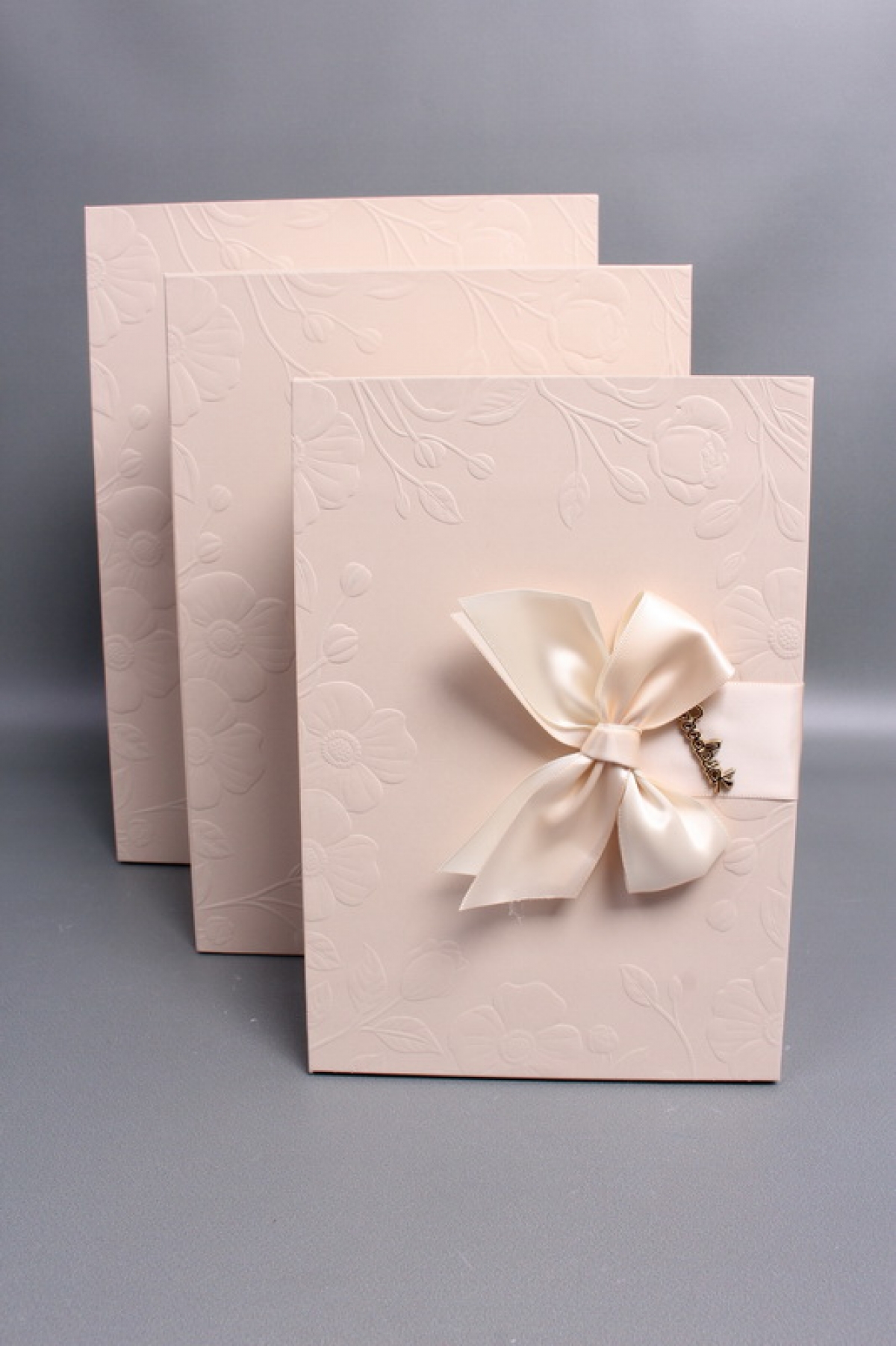 Набор коробок подарочных из 3шт - 33,5*25*11,5, 29*21*9, 24,5*17*6,5 см, молочный 7447М