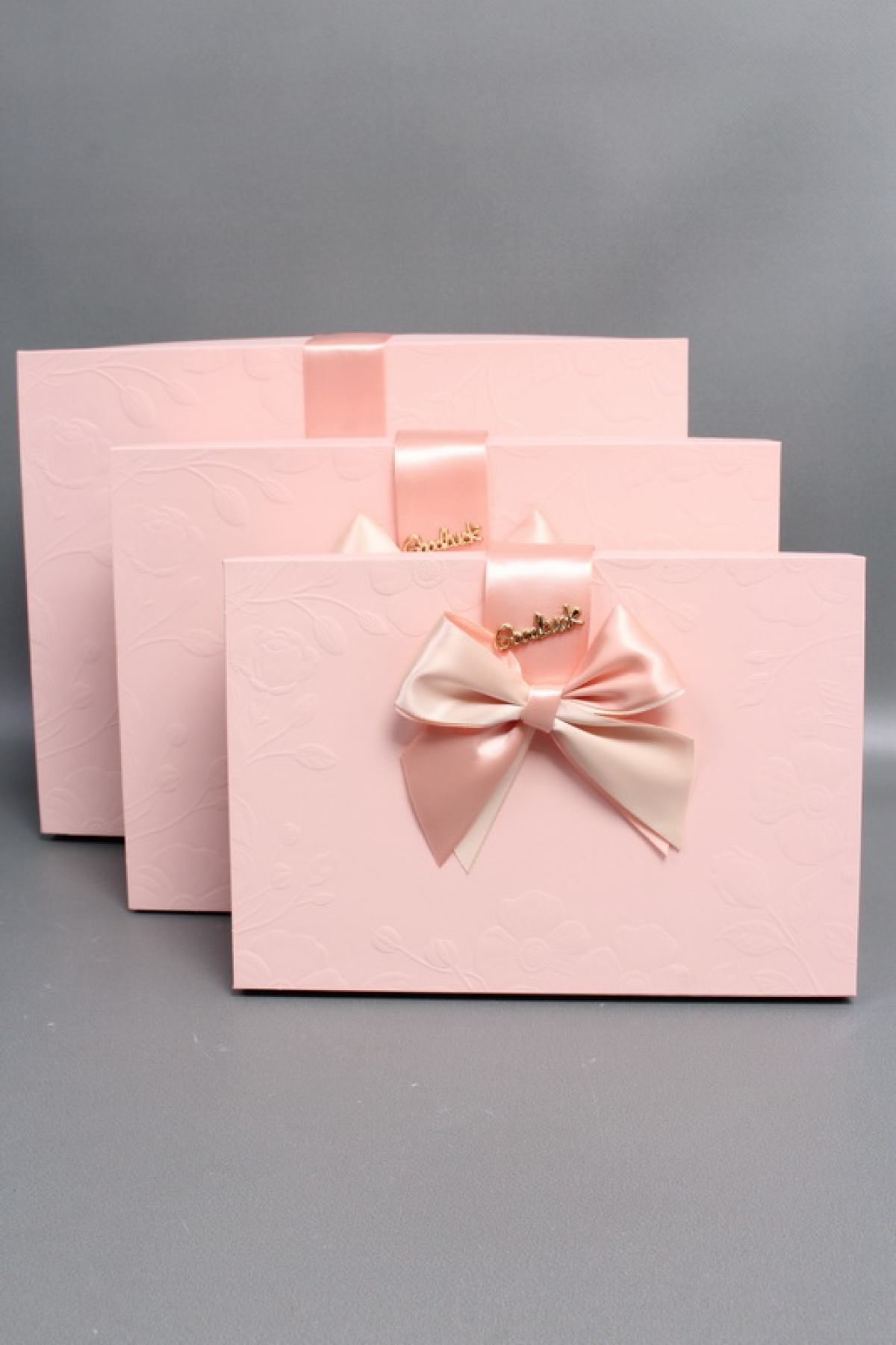 Набор коробок подарочных из 3шт - 33,5*25*11,5, 29*21*9, 24,5*17*6,5 см, нежно-розовый 7454М