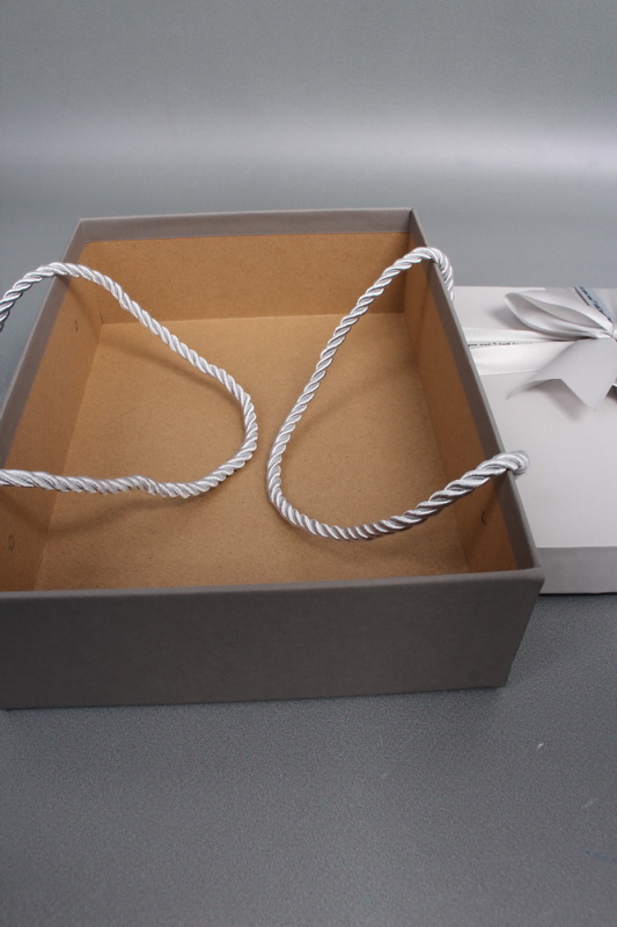 Набор коробок подарочных из 3шт - 29*21*9,5, 26*19*8, 23*17*6,5 см, серый/коричневый 7379М