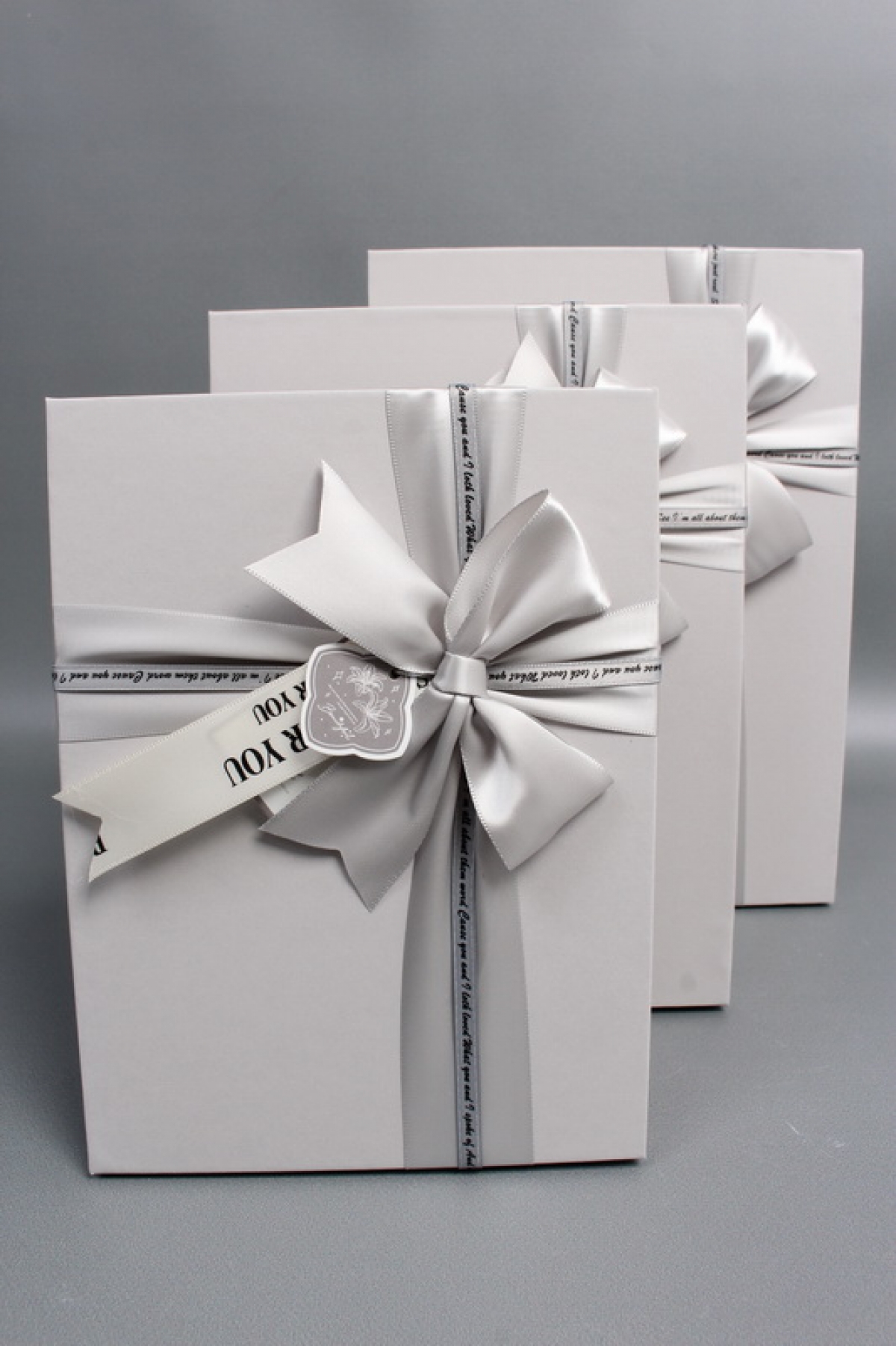 Набор коробок подарочных из 3шт - 29*21*9,5, 26*19*8, 23*17*6,5 см, серый/коричневый 7379М