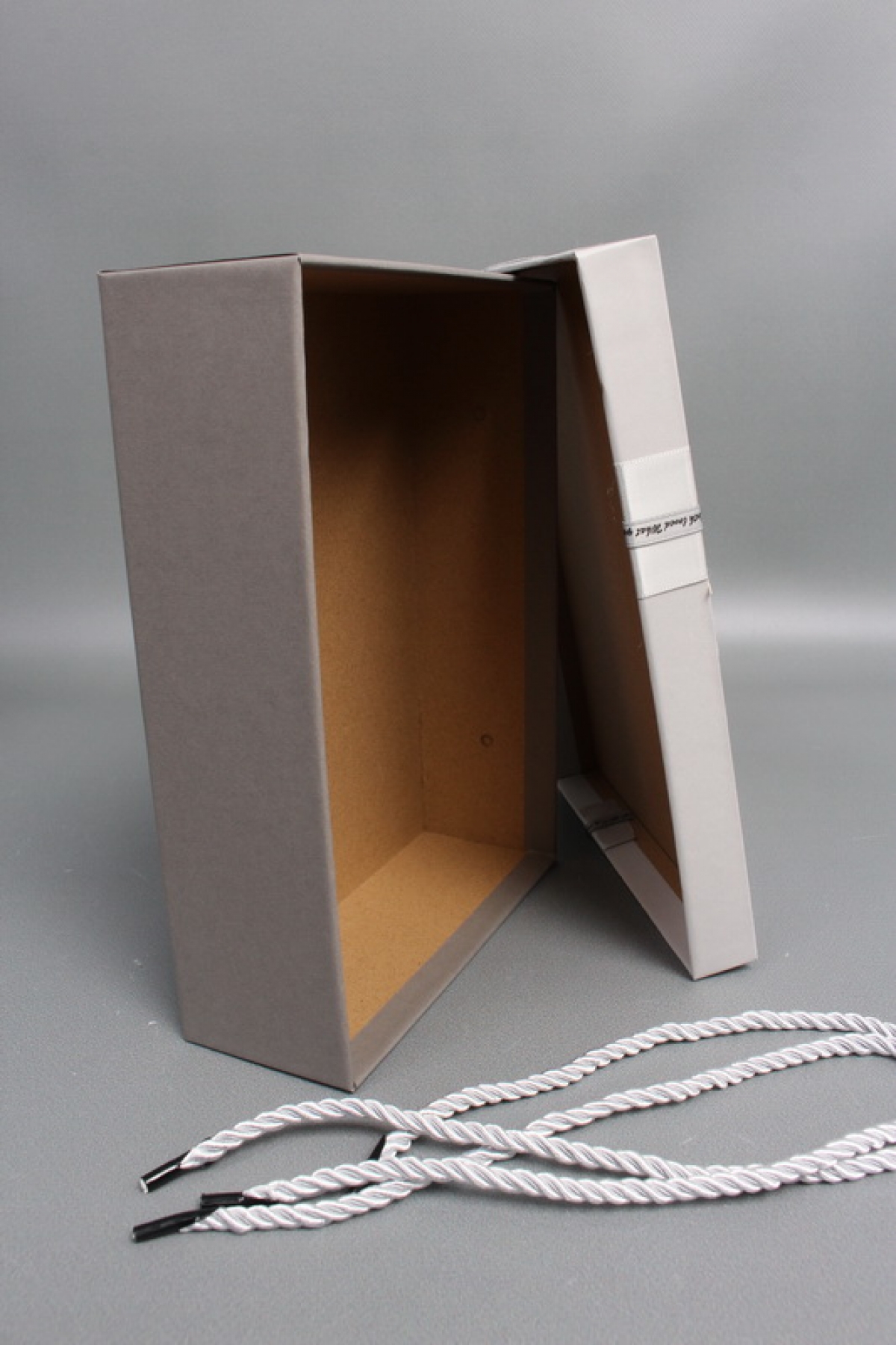 Набор коробок подарочных из 3шт - 29*21*9,5, 26*19*8, 23*17*6,5 см, серый/коричневый 7379М