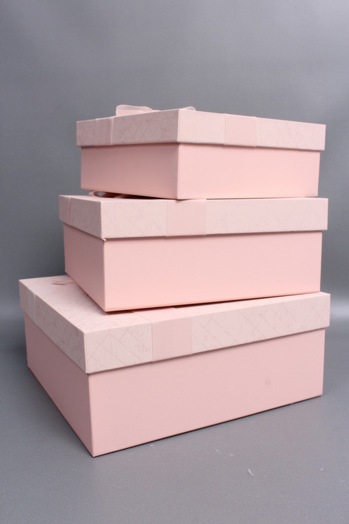 Набор коробок подарочных из 3шт - 27*27*11,5, 24*24*10, 20,5*20,5*8 см, св. розовый 7850М