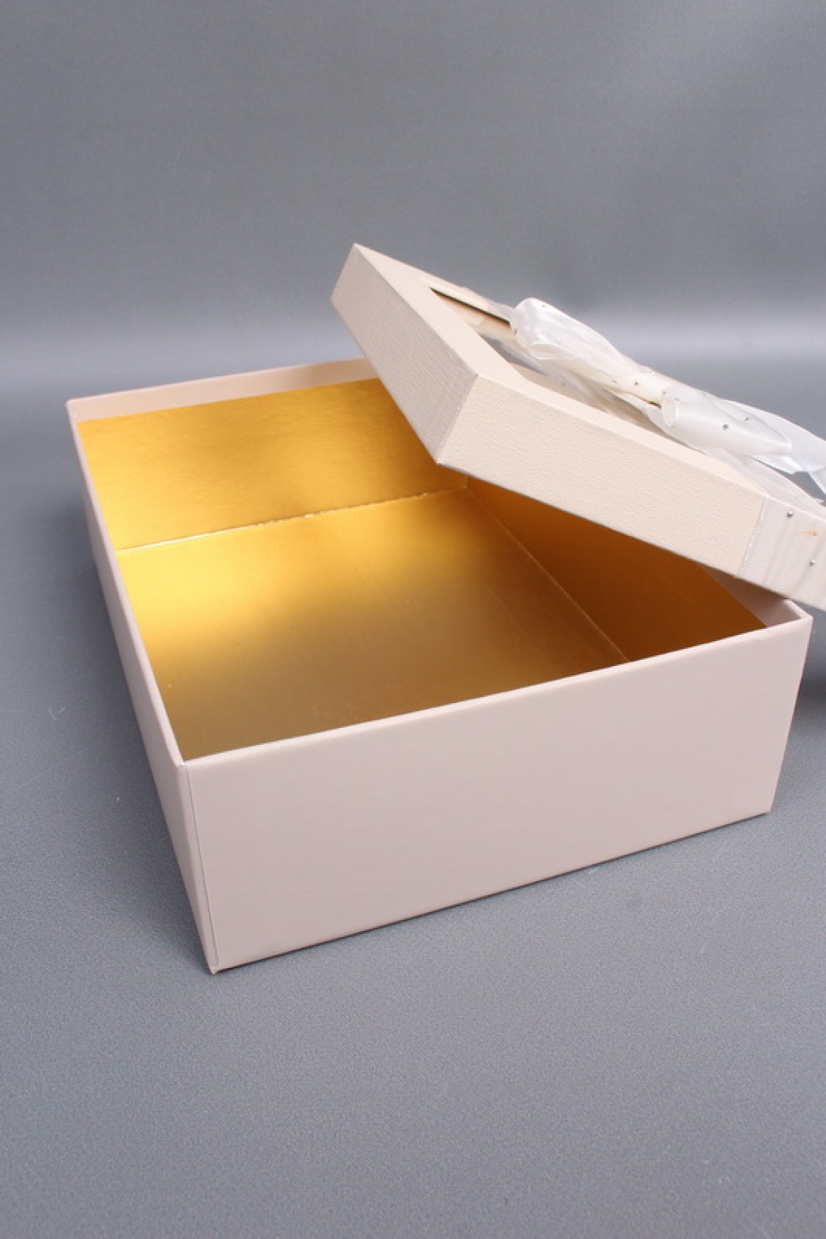 Набор коробок подарочных из 3шт - 29*21*9,5, 26*19*8, 23*17*6,5 см, светло-бежевый 7461М