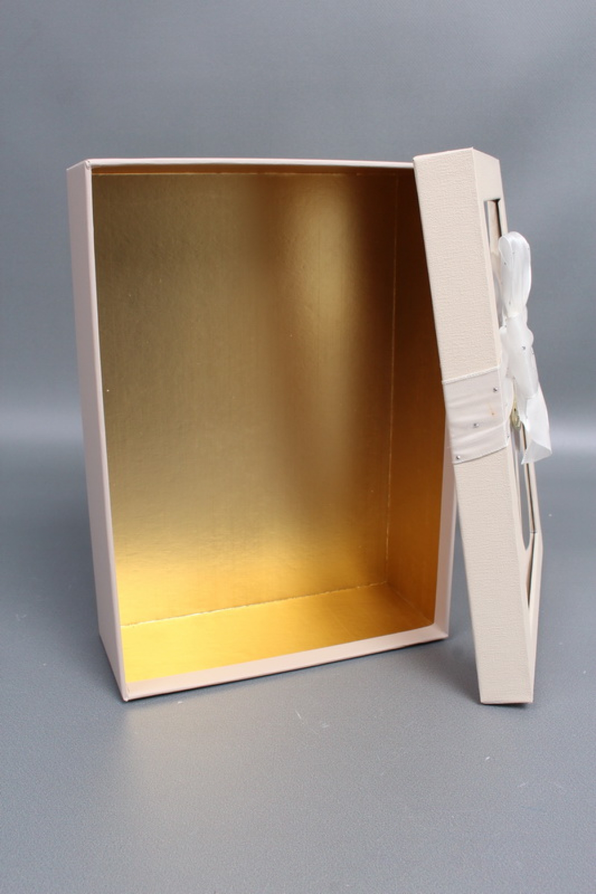 Набор коробок подарочных из 3шт - 29*21*9,5, 26*19*8, 23*17*6,5 см, светло-бежевый 7461М