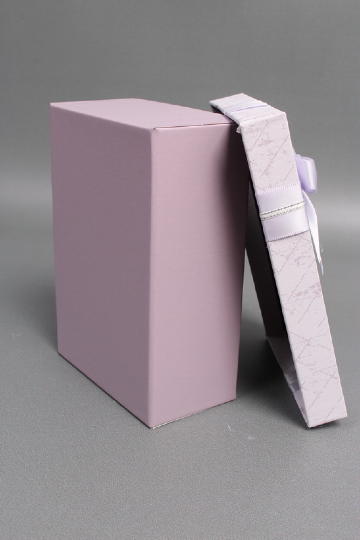 Набор коробок подарочных из 3шт - 22,5*16*9,5, 20*14*8, 17,5*12,5*6,5 см., св.сиренев. 7614М