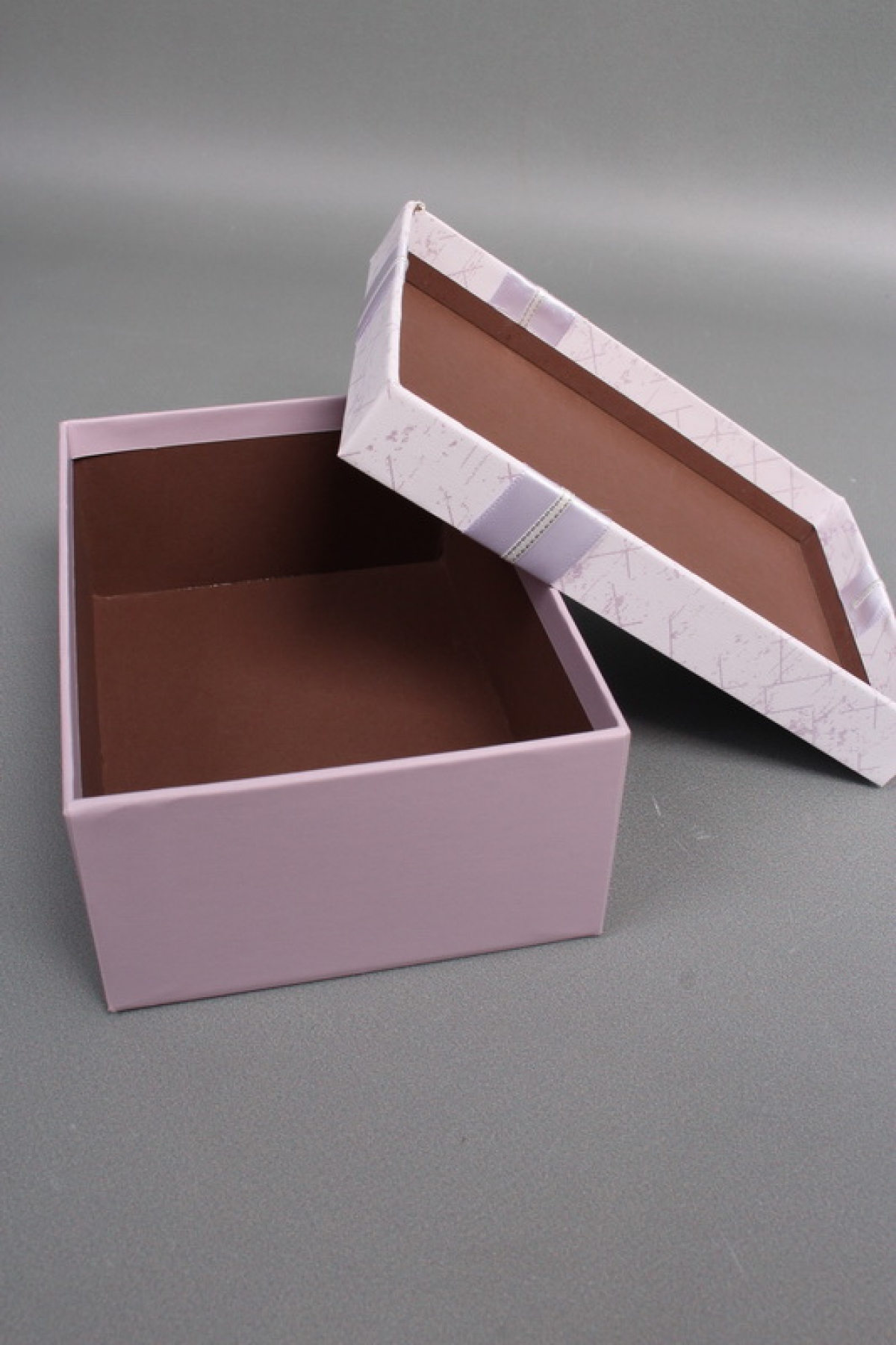 Набор коробок подарочных из 3шт - 22,5*16*9,5, 20*14*8, 17,5*12,5*6,5 см., св.сиренев. 7614М