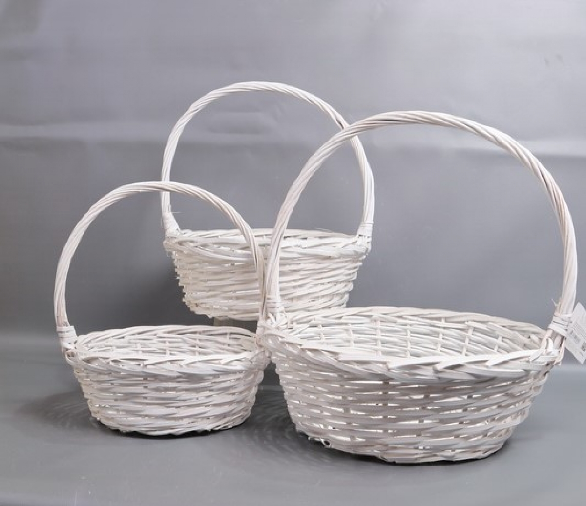 Набор корзин плетеных из 3(ива): D44xH16xHH46 BD33, D38xH14xHH38 BD29, D31xH12xHHH34 BD24  бел 6231
