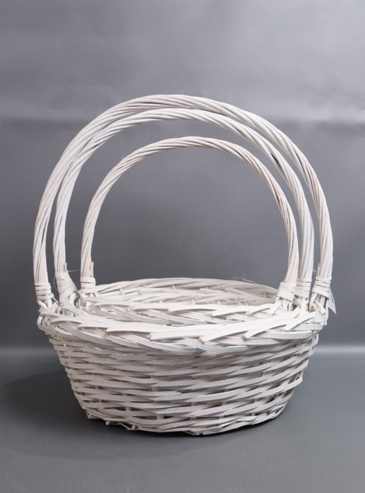 Набор корзин плетеных из 3(ива): D44xH16xHH46 BD33, D38xH14xHH38 BD29, D31xH12xHHH34 BD24  бел 6231