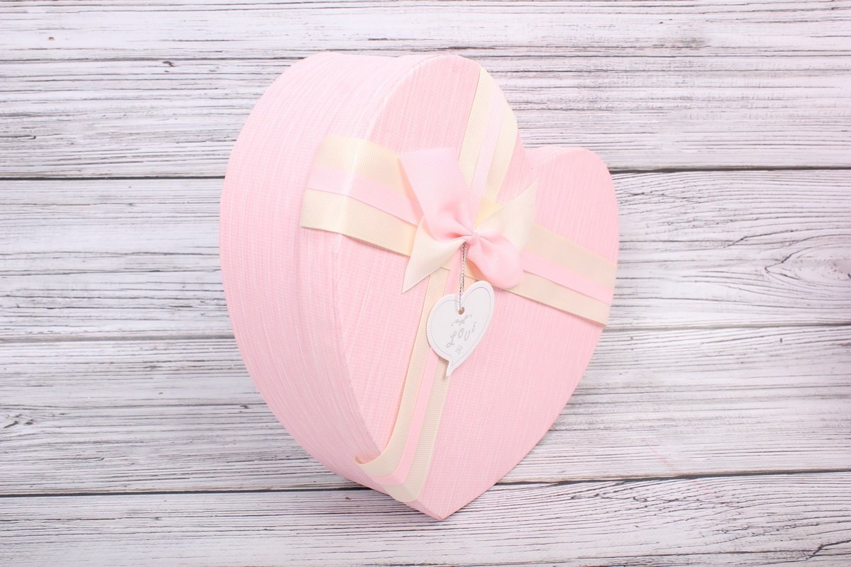 Набор подарочные коробок из 3 шт -  Сердце розовое  39*32,5*12см  ZY56360PINK