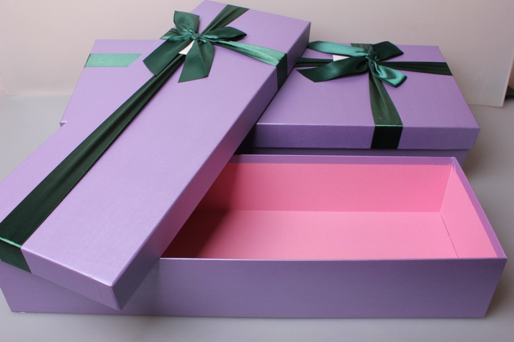 Большие красивые коробки. Подарочные коробки. Коробочка для подарка. Красивые коробки. Картонные коробки для подарков.