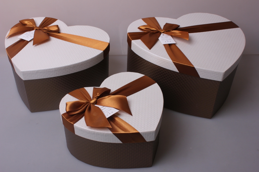 Как получить 3 подарок. Подарочные коробки. Коробочка для подарка. Красивые коробки для подарков. Красивая коробка для подарка.