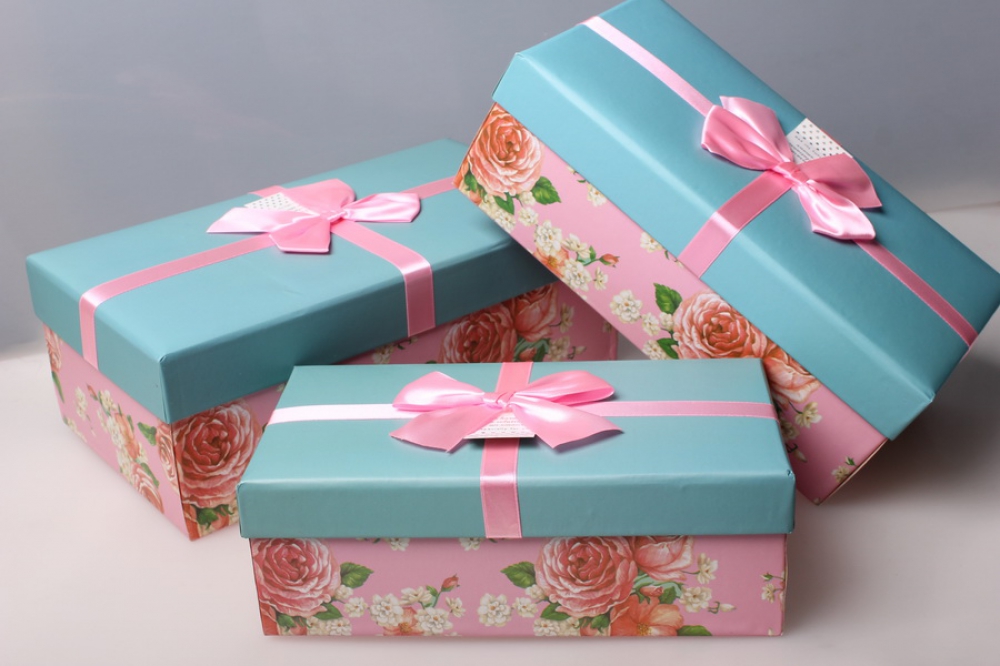 Купить красивые коробку. Подарочные коробки. Подарочная коробочка. Красивые подарочные коробки. Красивые коробки для подарков.