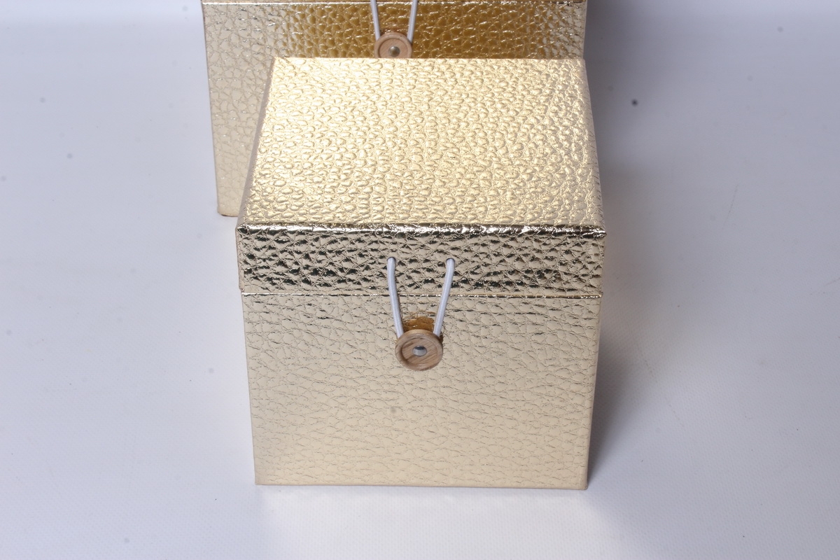 Набор подарочных коробок из 3шт - КУБ Золотой 20*20*17см SY3325-GOLD