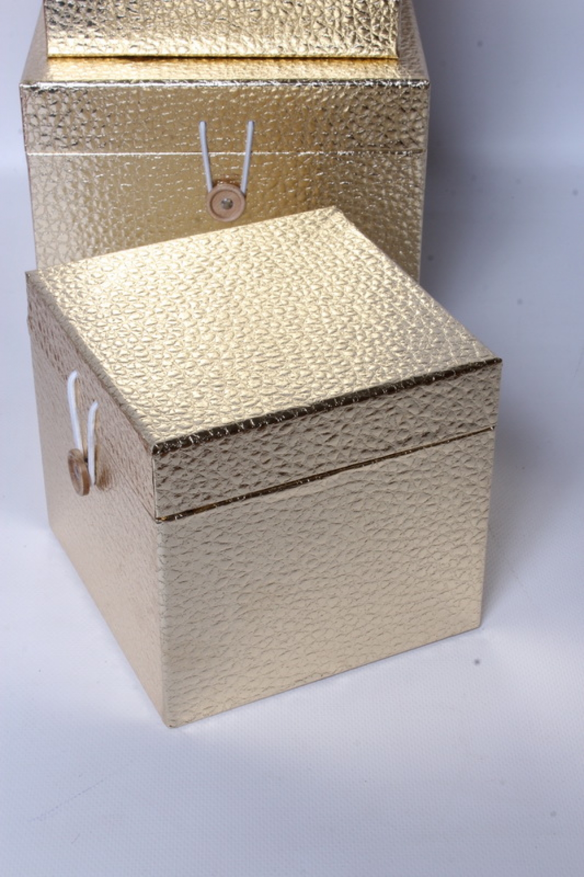 Набор подарочных коробок из 3шт - КУБ Золотой 20*20*17см SY3325-GOLD