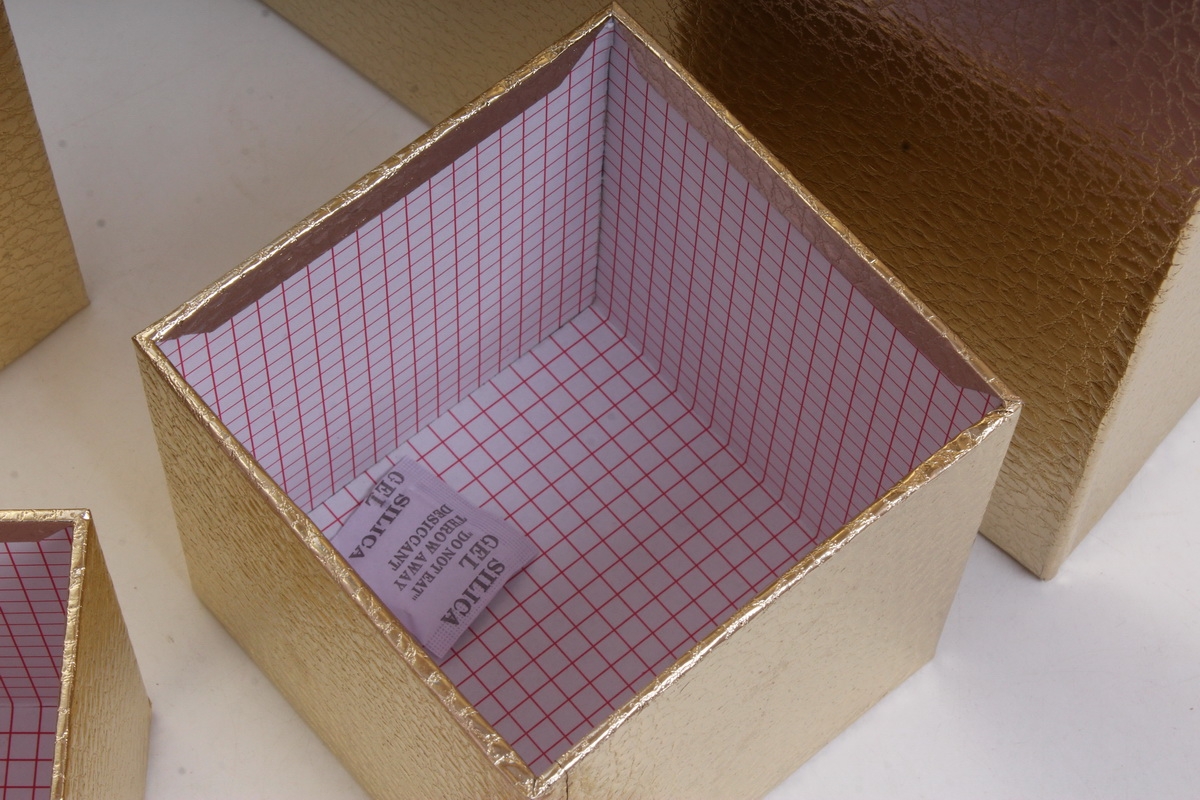 Набор подарочных коробок из 10шт - КУБ  "Золото" 26,5*26,5*26,5см  SY601-GOLD