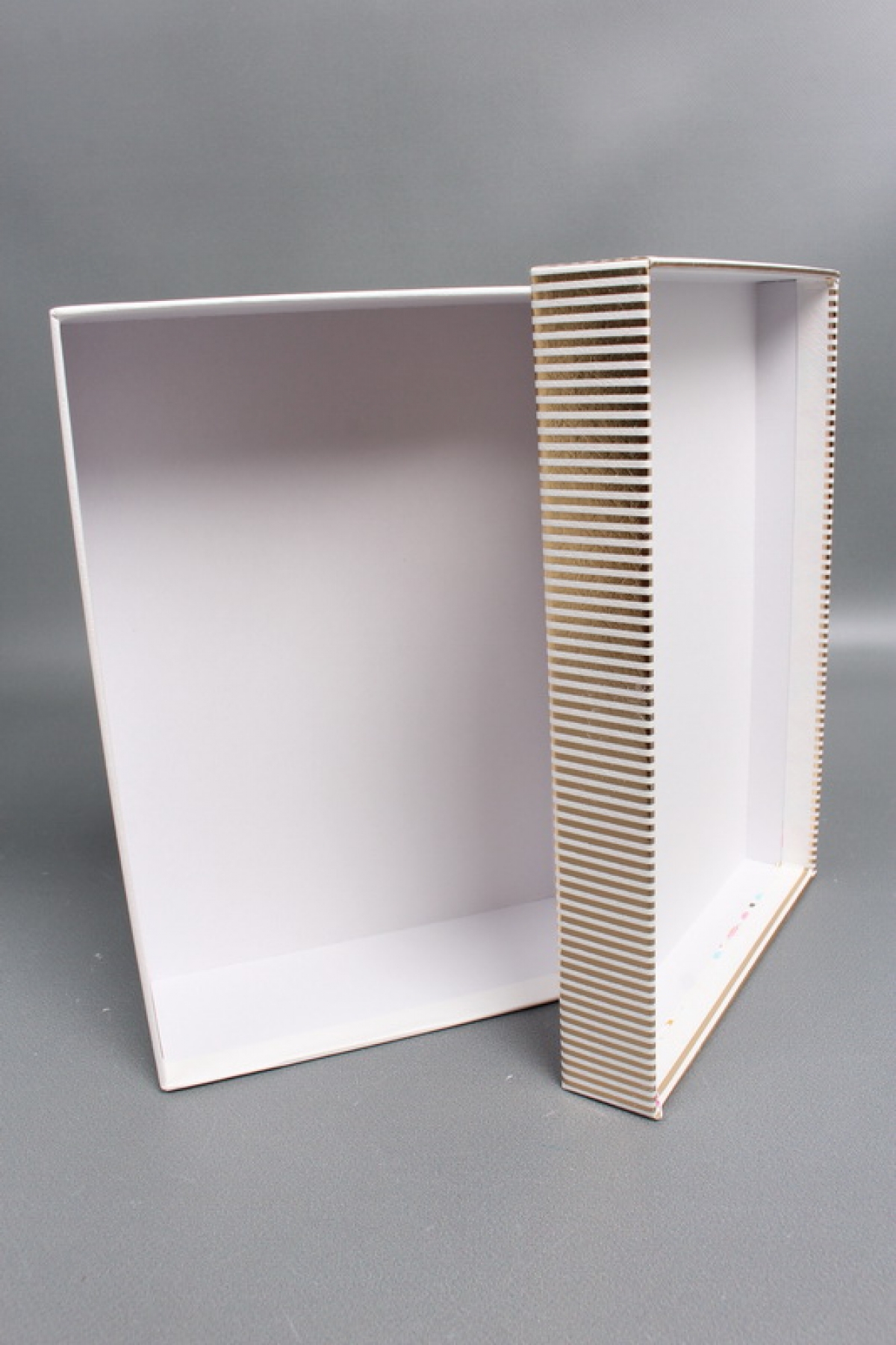 Набор подарочных коробок из 10шт - Прямоугольник белый  36*26*10  В1144