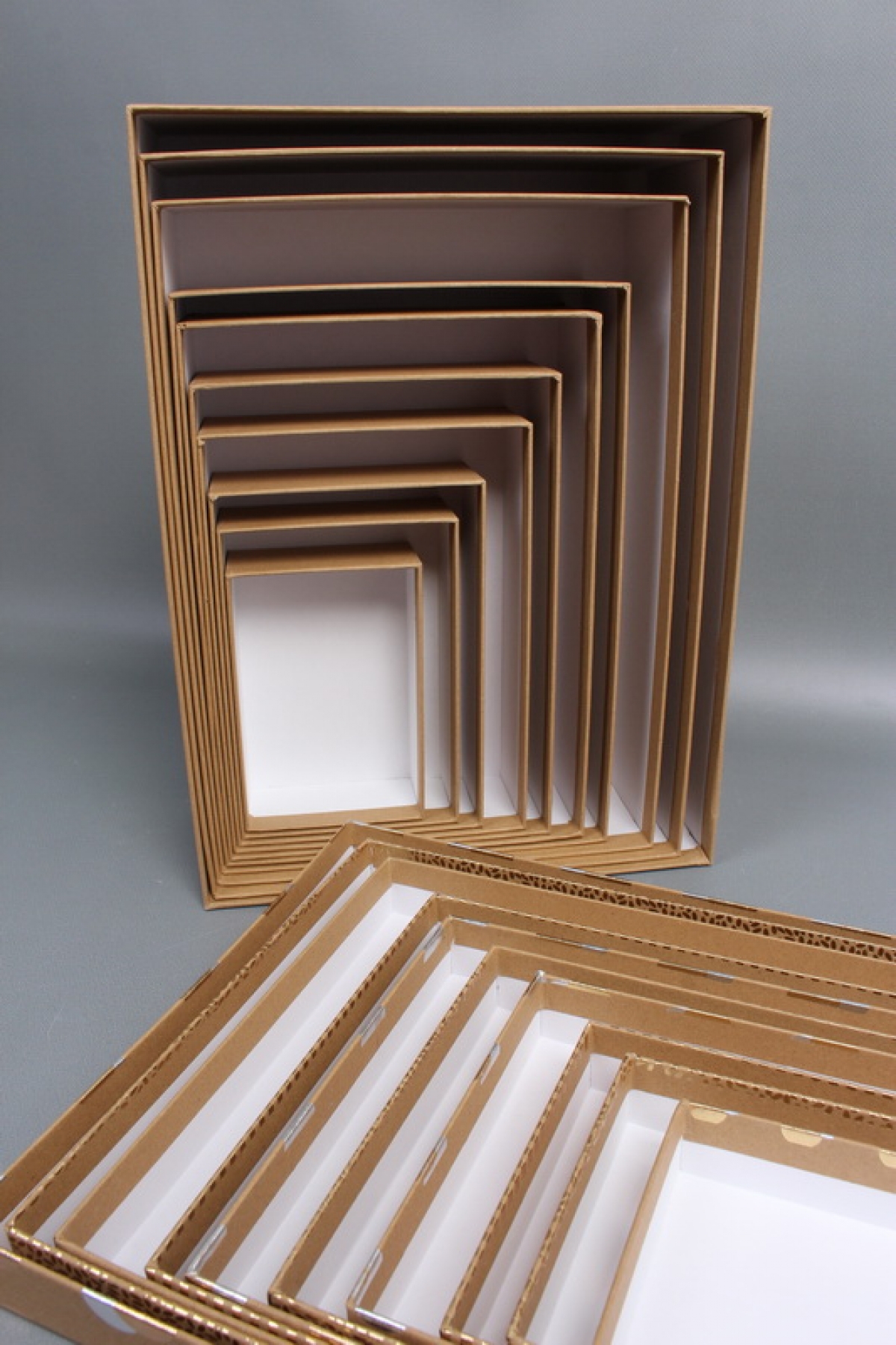 Набор подарочных коробок из 10шт - Прямоугольник Горох на крафте  36*26*10  В1142