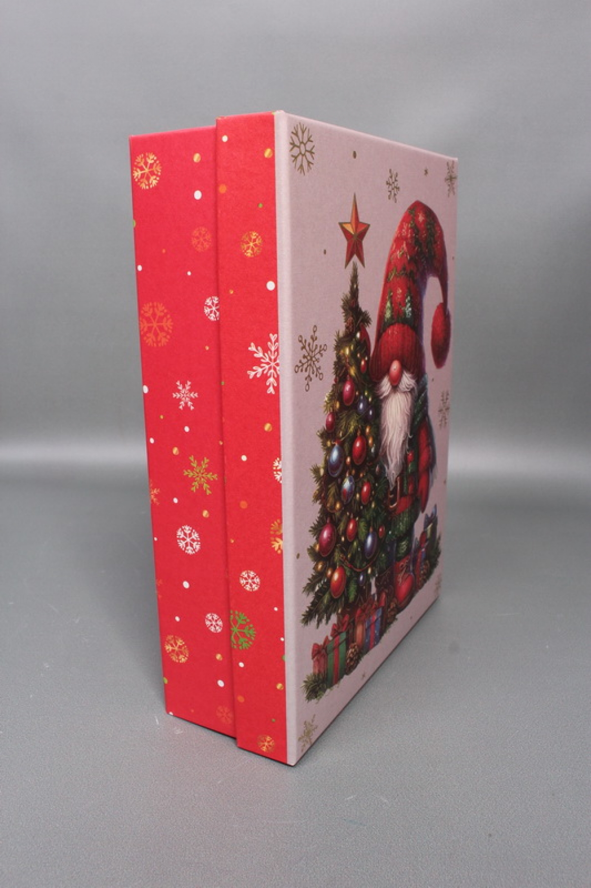 Набор подарочных коробок из 3шт - Прямоугольник НГ Гномики с тиснением 33*23*9  N2508