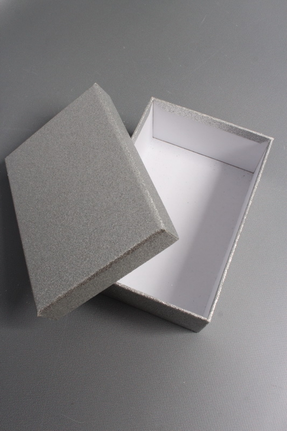 Набор подарочных коробок из 10шт - Прямоугольник НГ Искорка серебро с блестками 37*29*16  N344