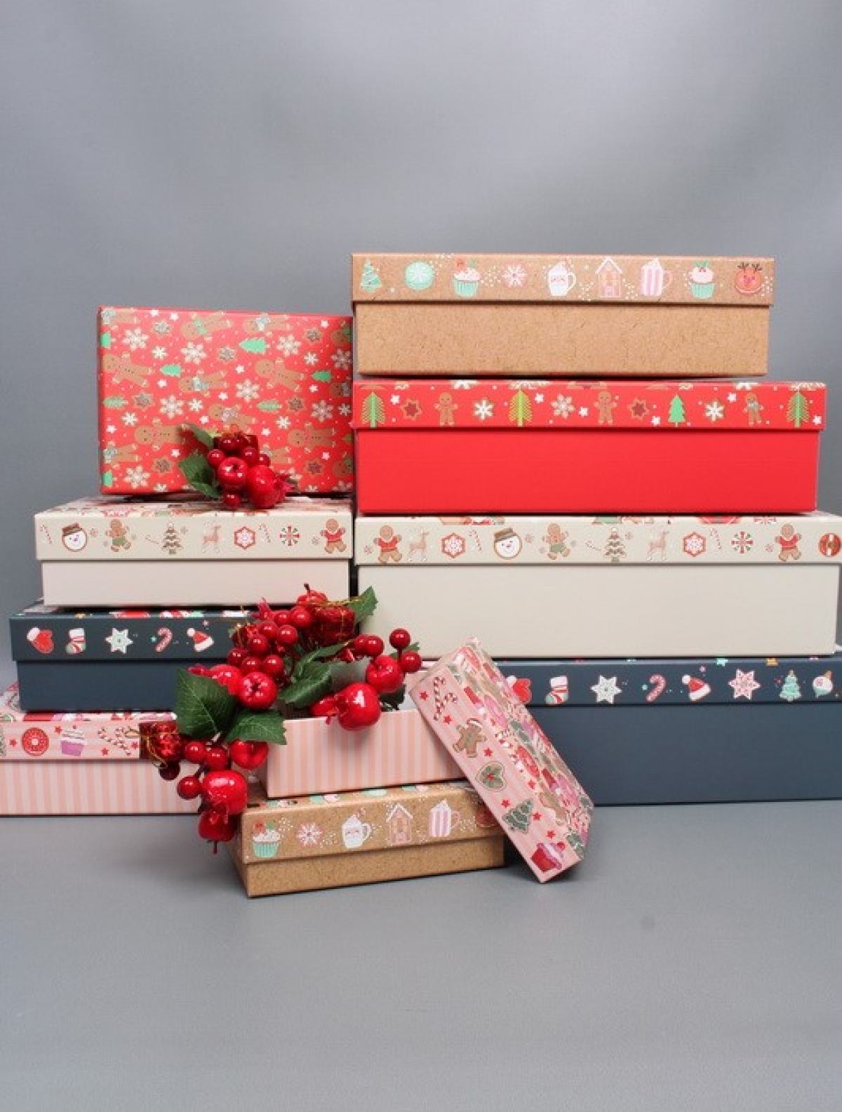 Набор подарочных коробок из 10шт - Прямоугольник НГ Новогодний декор с тиснением 37*27*11  N2511