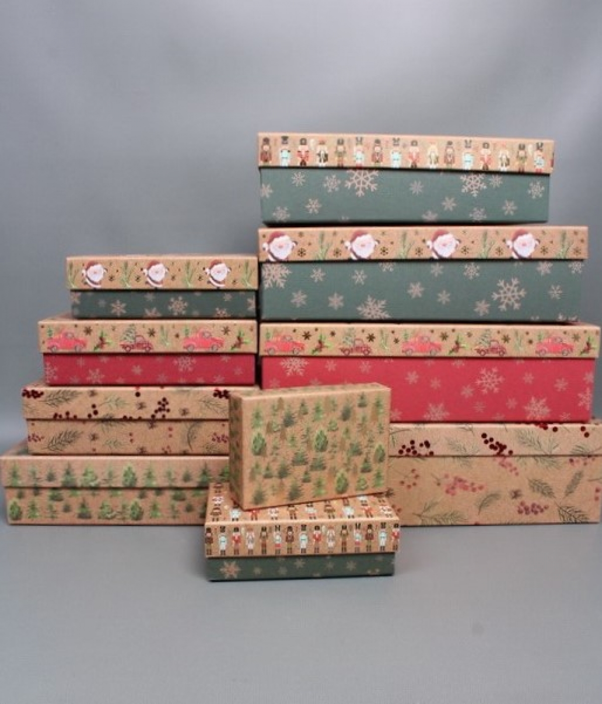 Набор подарочных коробок из 10шт - Прямоугольник НГ Ягодки на крафте 37*27*11  N2505