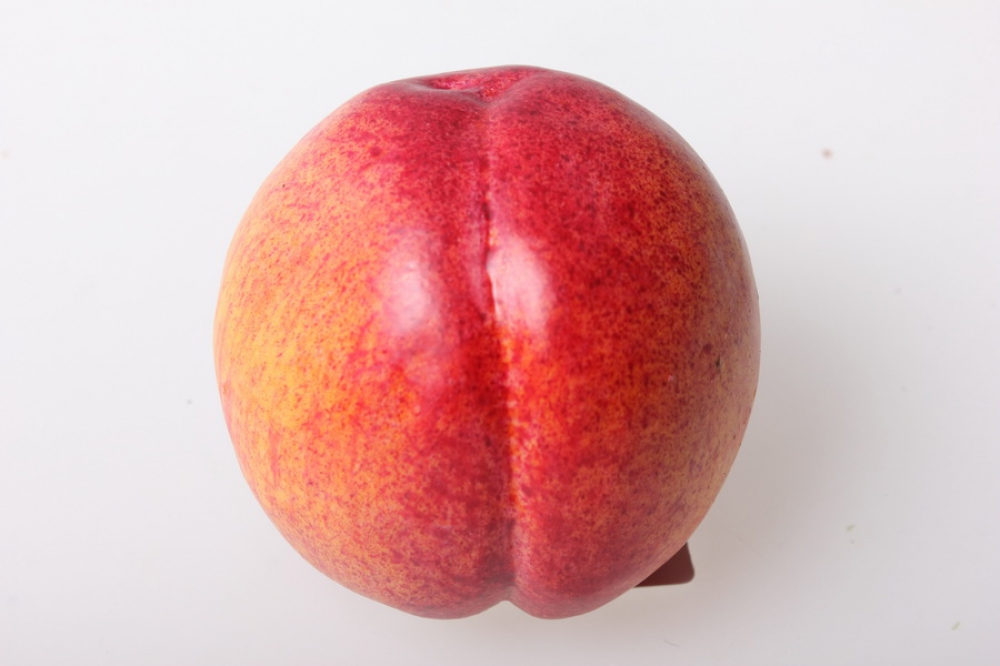 Персик форма женского органа. Огромный персик. Гладкий персик. Волосатый персик.