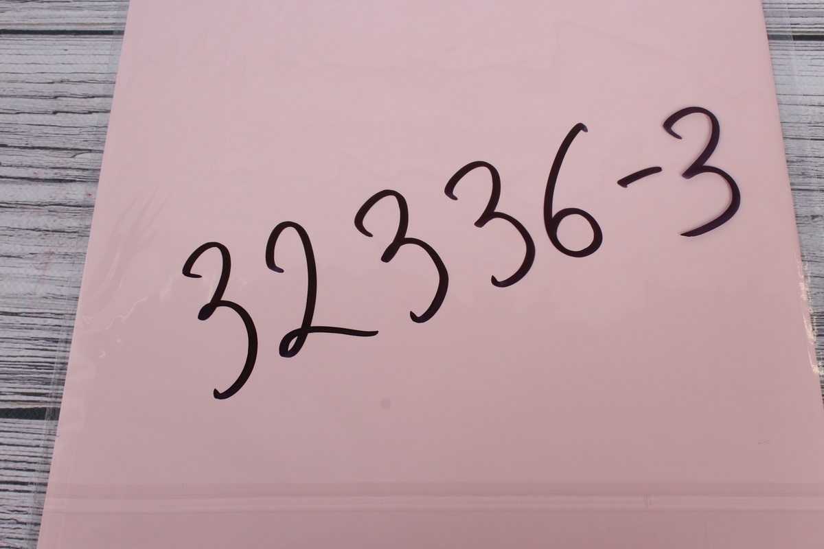 Плёнка матовая "LOVE YOU"  58*58см/10л., розовый 6851Н