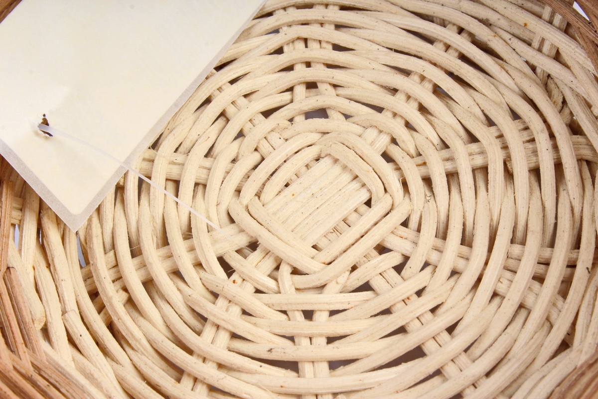 Хороший ротанг для плетения. Ротанговый круг. Бамбуковая тарелка плетеная. Плетеный круг. Тарелка плетеная (бамбук).