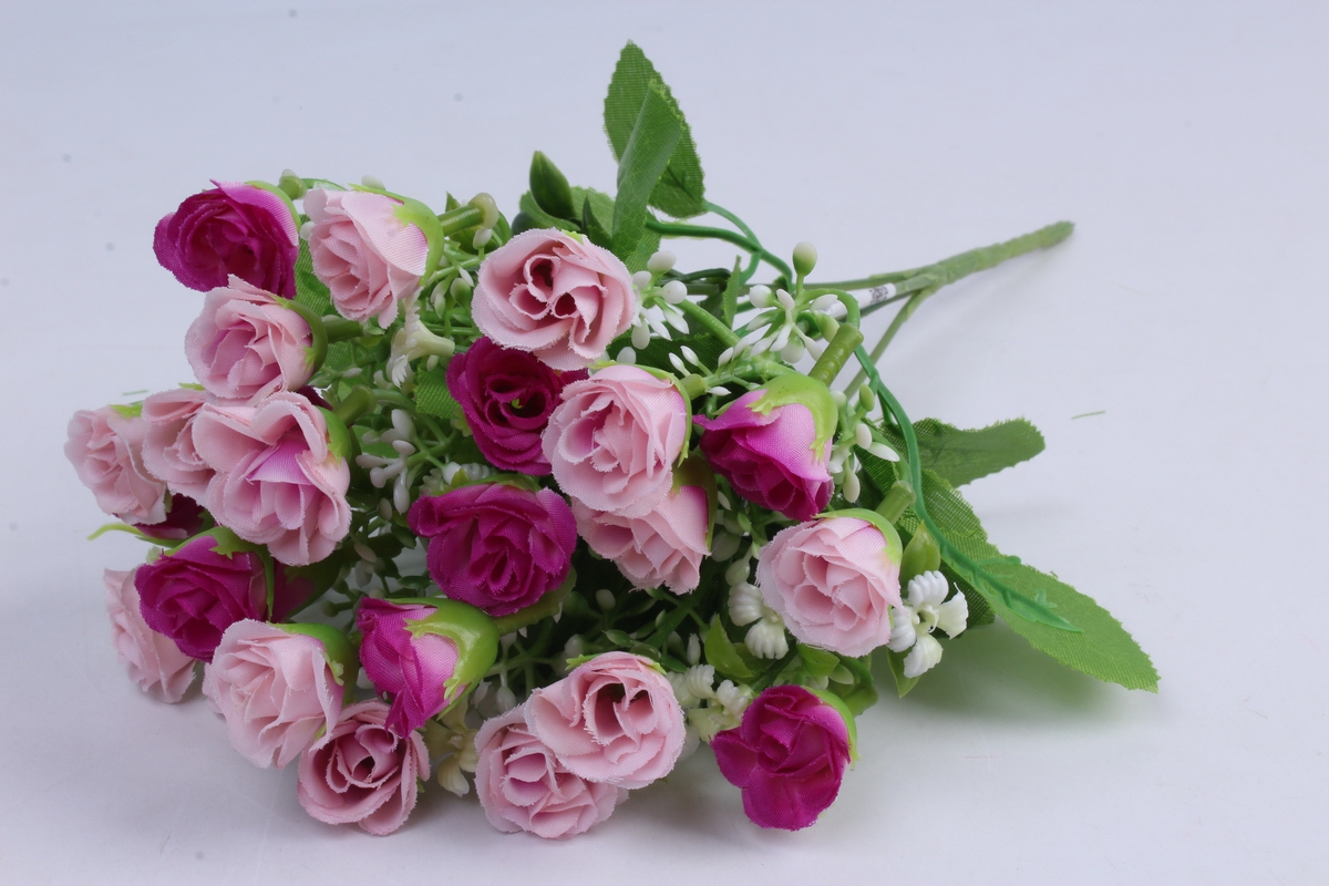 Цена розочки. Мелкие розы. Мелкие розочки розовые. Розы с мелкими бутонами. Букет роз мелкоцветки.