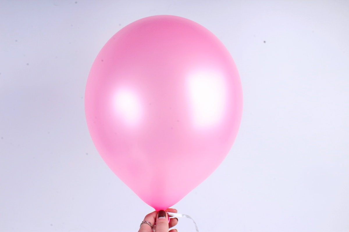 Про розовый шарик. Шар металлик Фуше перламутр. Шар гелиевый шар 60 см Фуше. Шар розовый металлик.