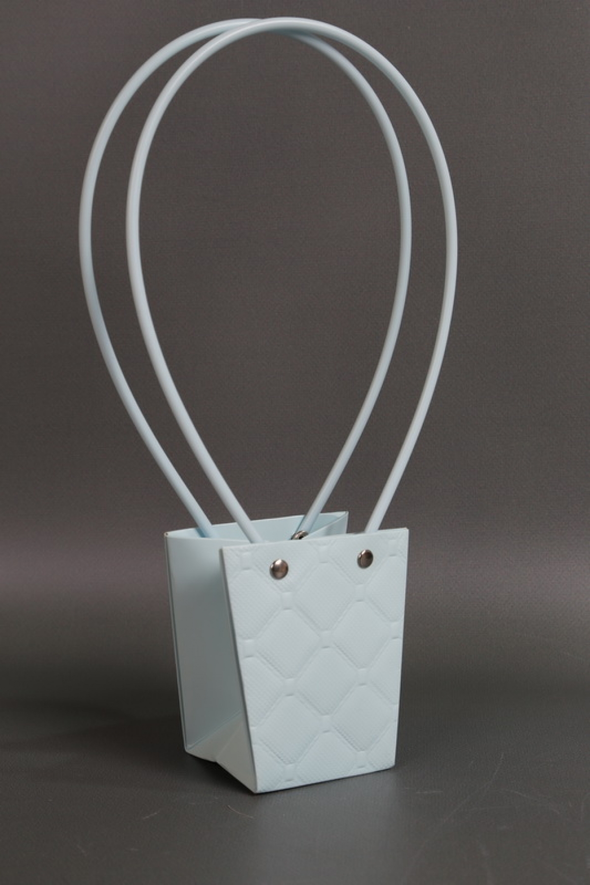 Сумка для ЦВЕТОВ тиснение Клетка (16) 10*8*10,5  голубой  М16   Цена за 1шт