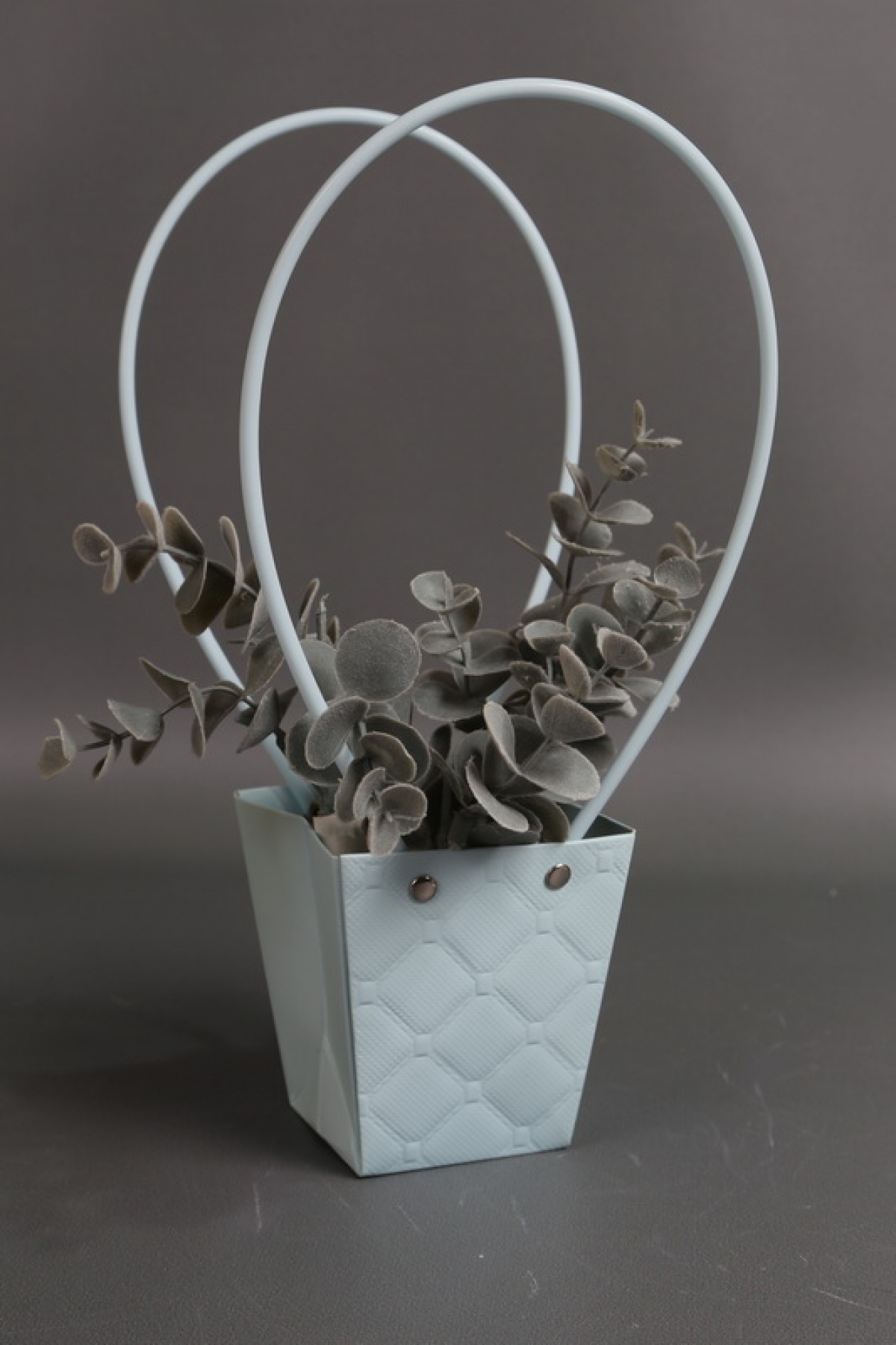 Сумка для ЦВЕТОВ тиснение Клетка (16) 10*8*10,5  голубой  М16   Цена за 1шт