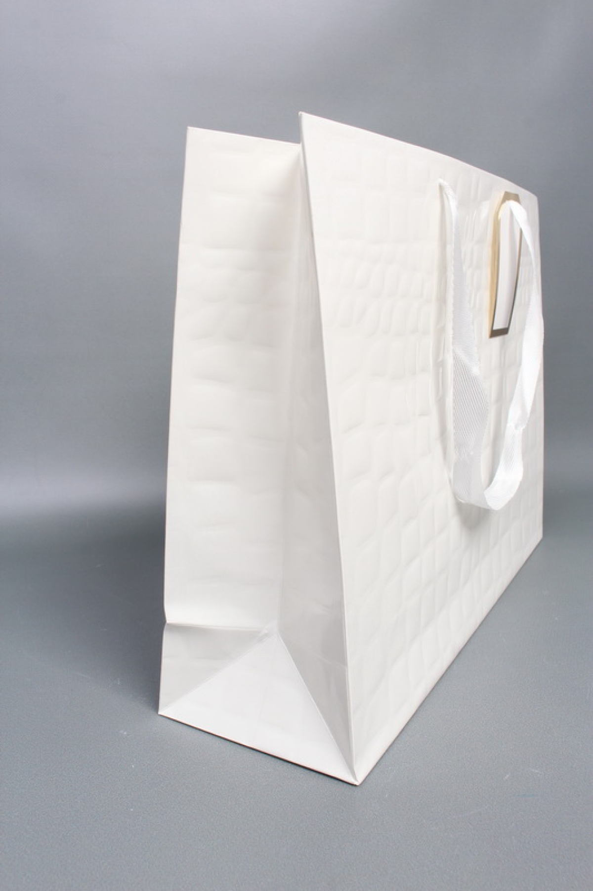 Сумка ЛЮКС белая кожа лак 40*30*12  L197