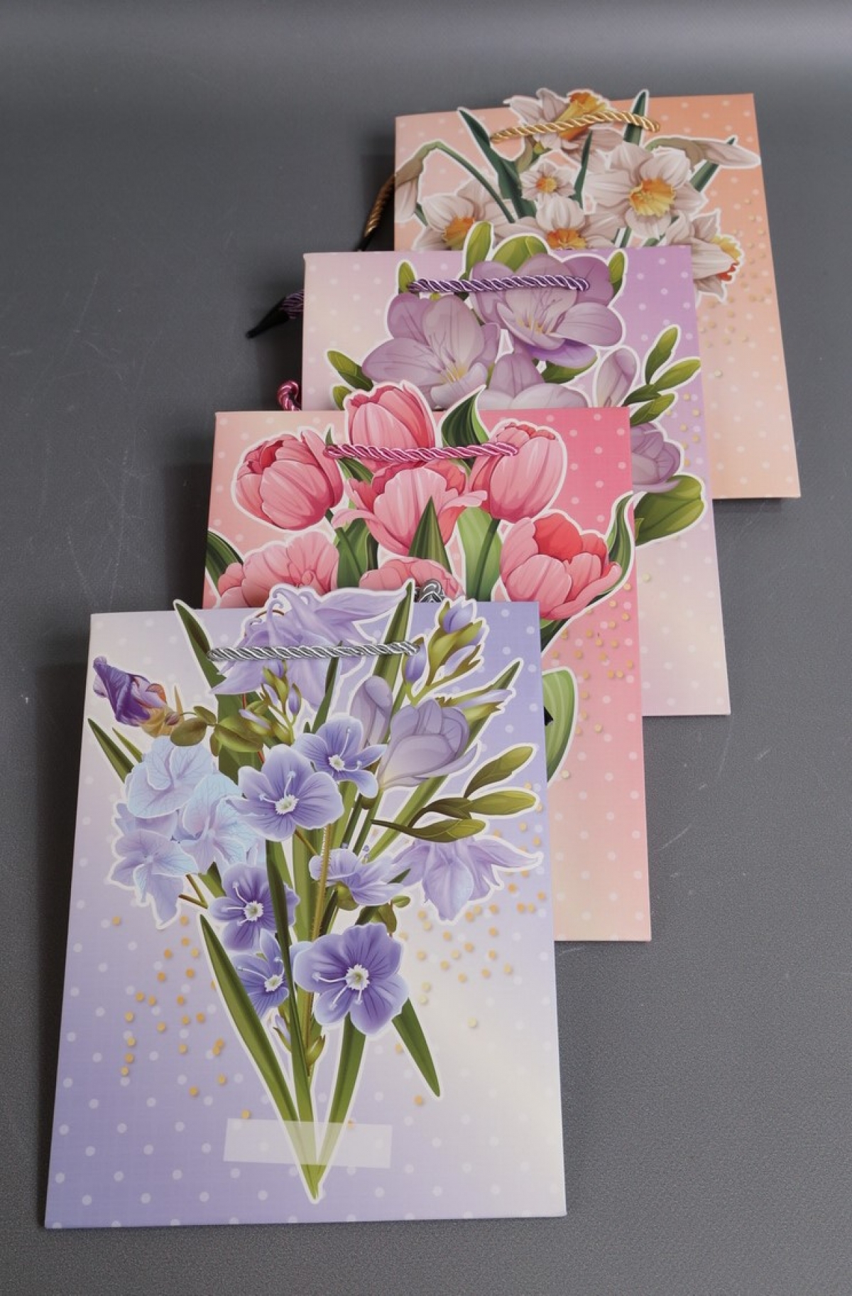 Сумка Люкс Цветы весны  18*23*10   L990 Цена за 1шт